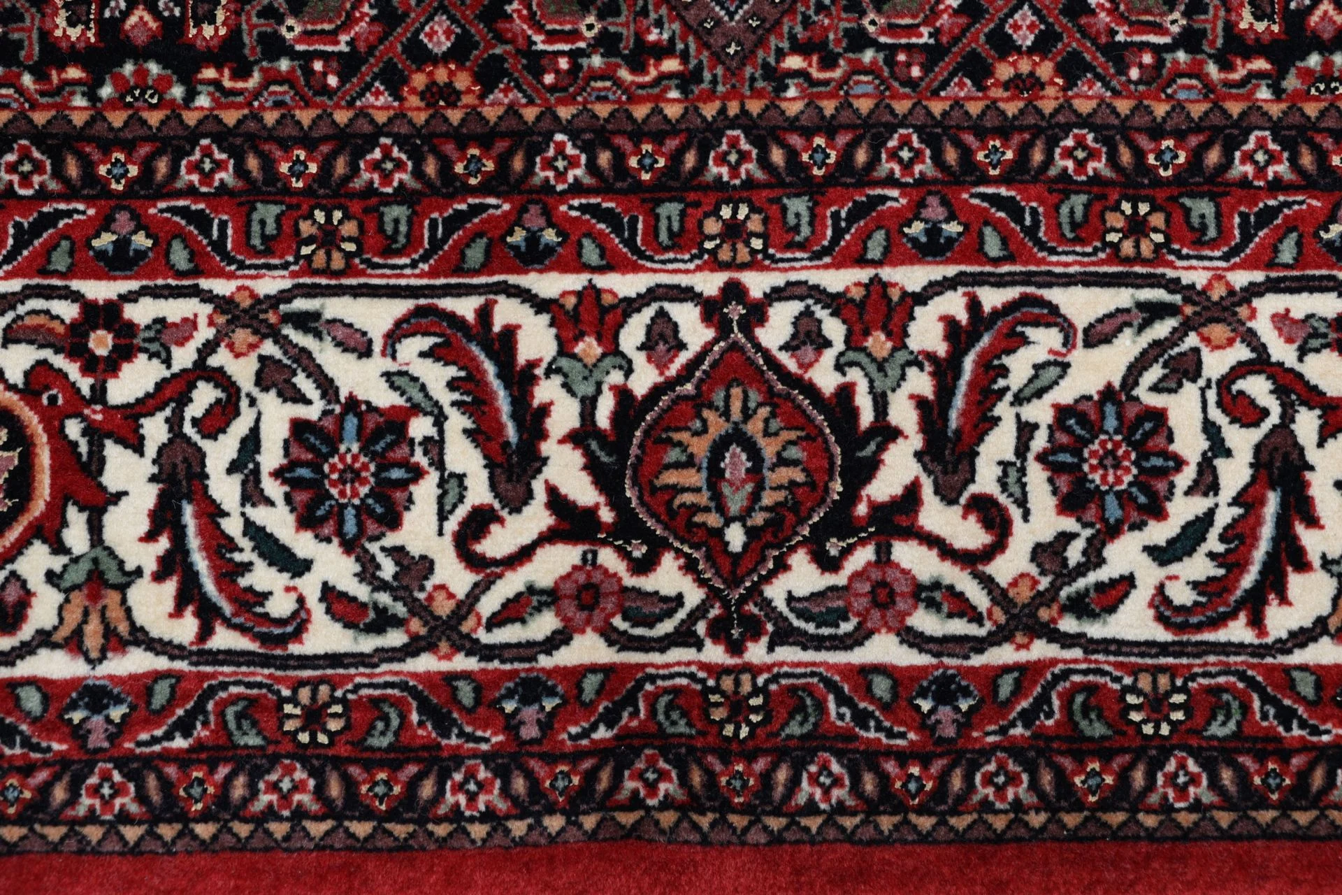 Hand-Knotted Wool & Silk Bijar Persian Rug, 173 × 250 cm