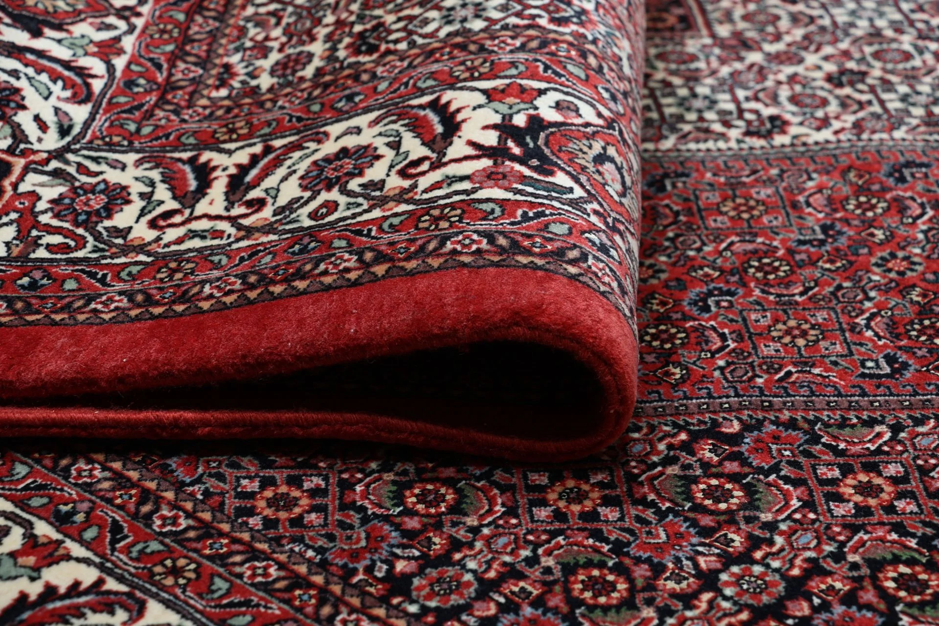 Hand-Knotted Wool & Silk Bijar Persian Rug, 173 × 250 cm