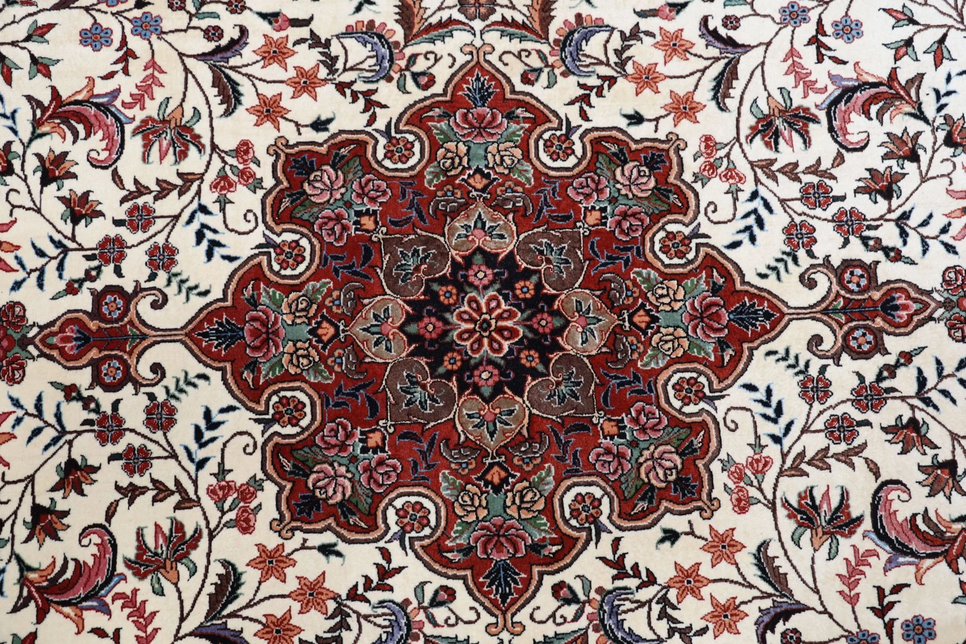 Hand-Knotted Wool & Silk Bijar Persian Rug, 175 × 248 cm