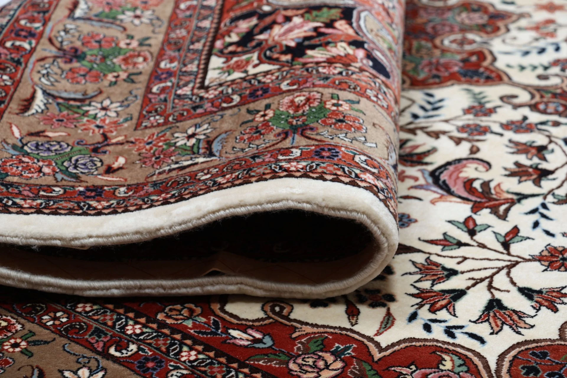 Hand-Knotted Wool & Silk Bijar Persian Rug, 175 × 248 cm