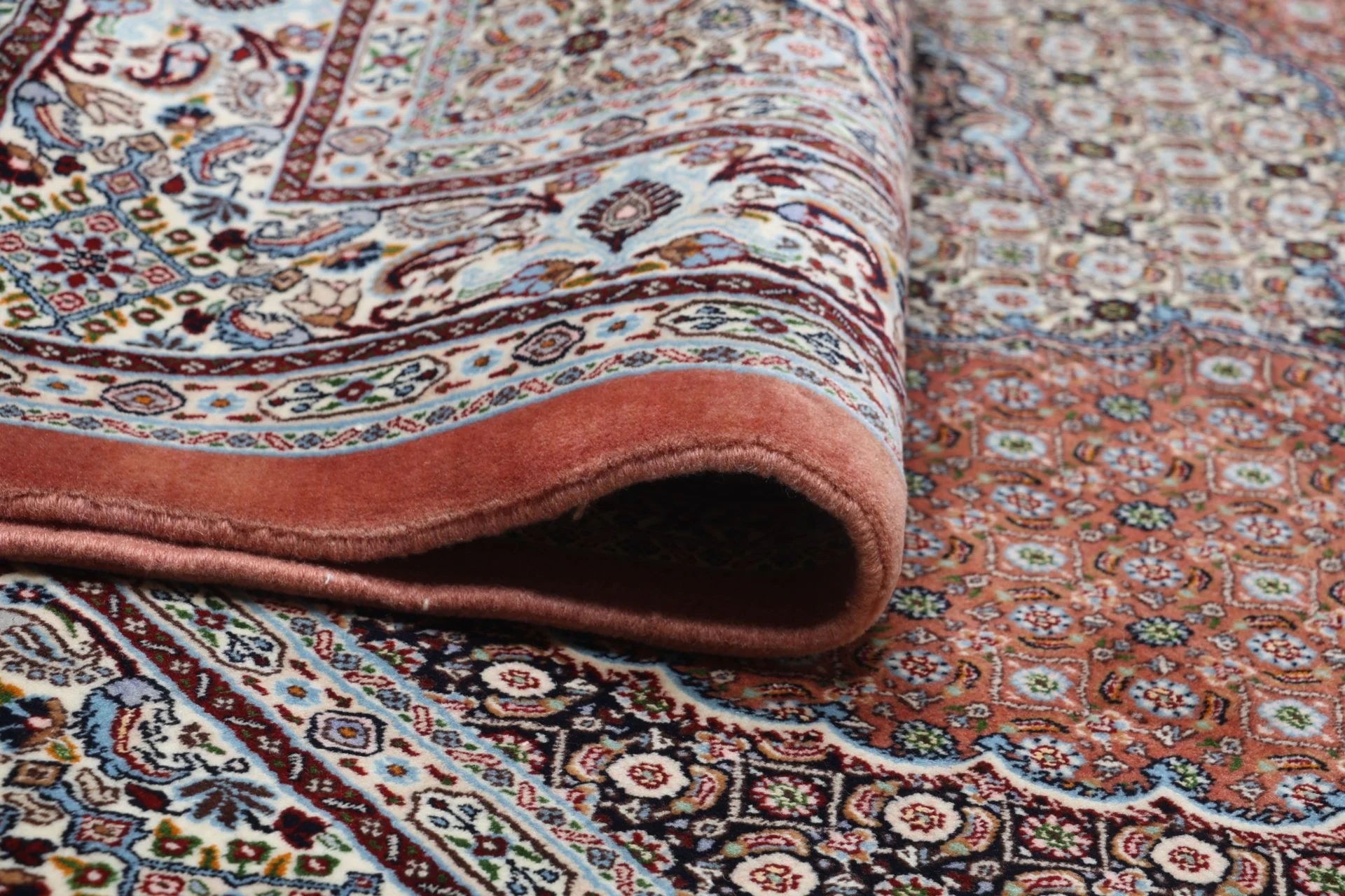 Moud Persian Rug 178 × 235 cm, Wool & Silk, hand-knotted
