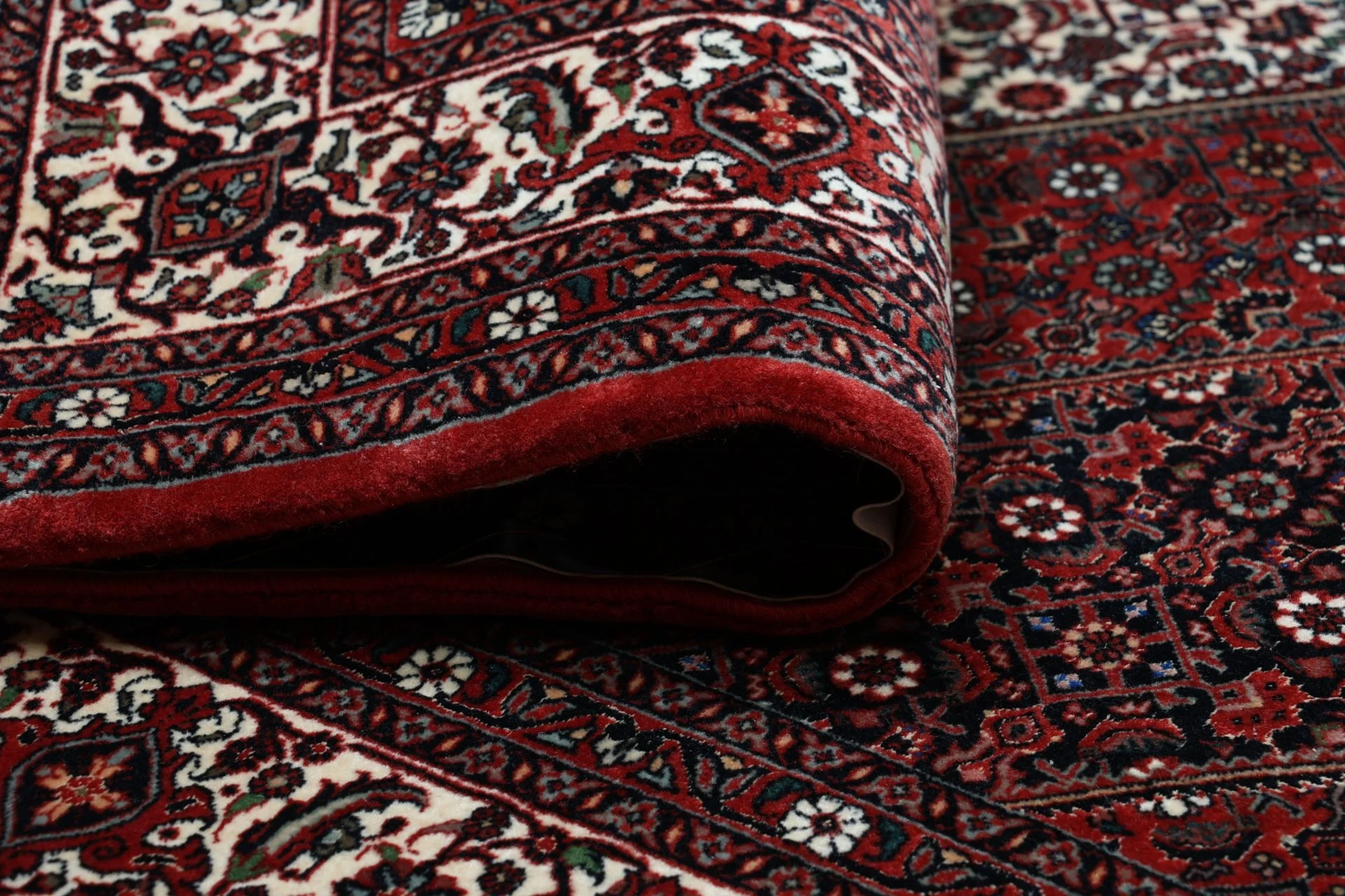 Bijar Persian Rug 177 × 236 cm, Wool & Silk, hand-knotted