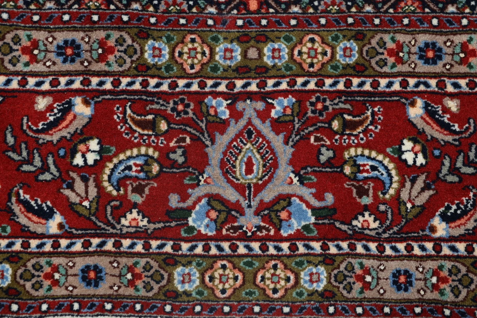 Moud Persian Rug 200 × 293 cm, Wool & Silk, hand-knotted