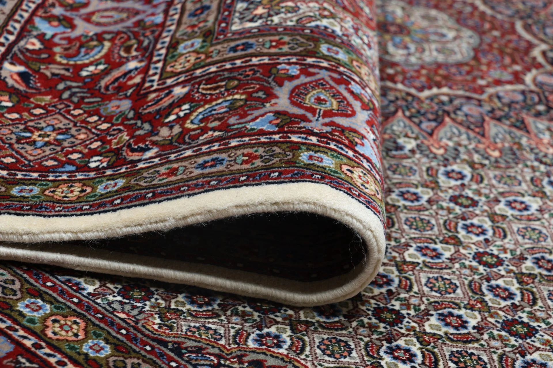 Moud Persian Rug 200 × 293 cm, Wool & Silk, hand-knotted