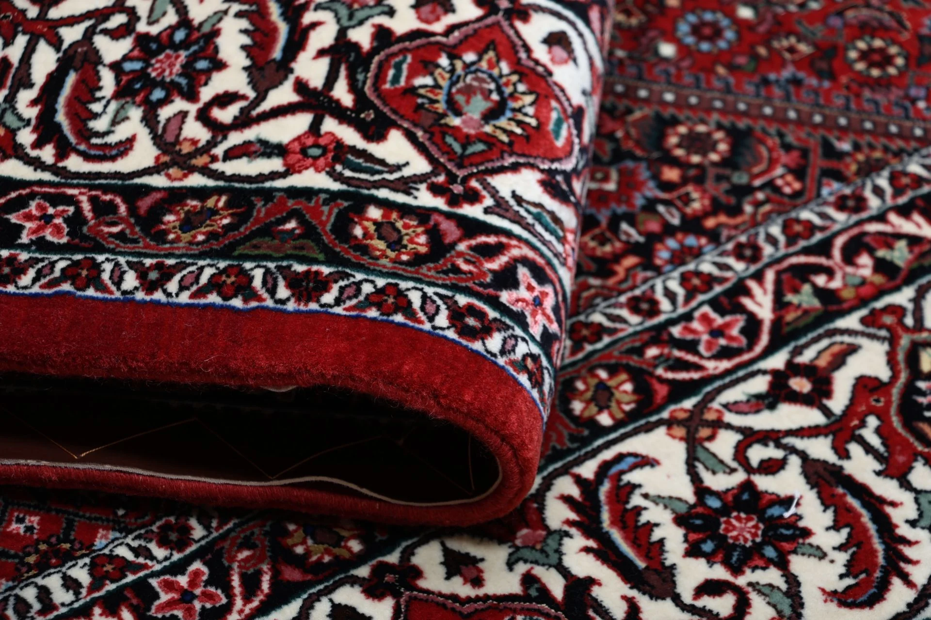 Bijar Persian Rug 204 × 206 cm, Wool & Silk, hand-knotted
