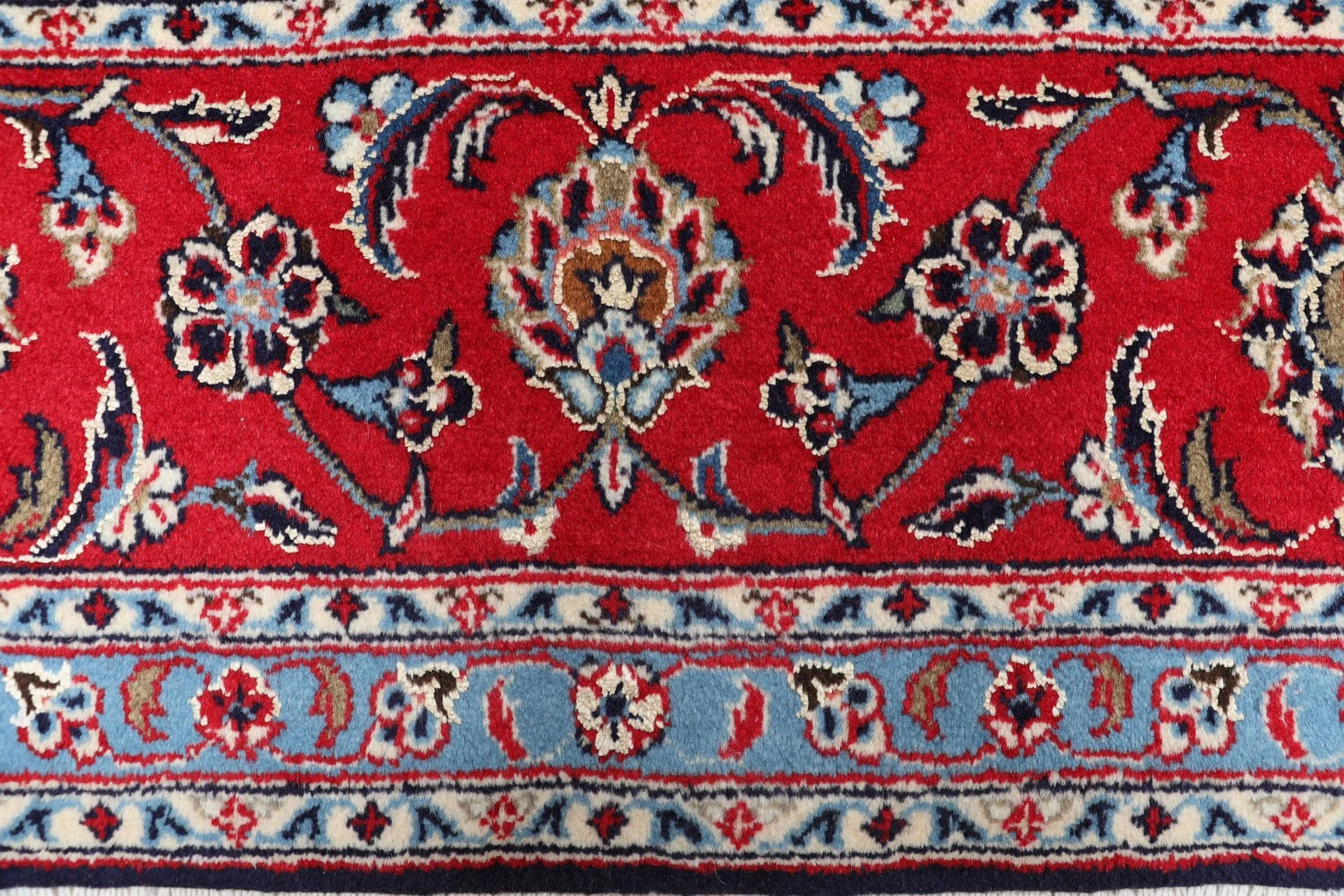 Kashan Persian Rug — hand-knotted, 197 × 299 cm, Wool & Silk