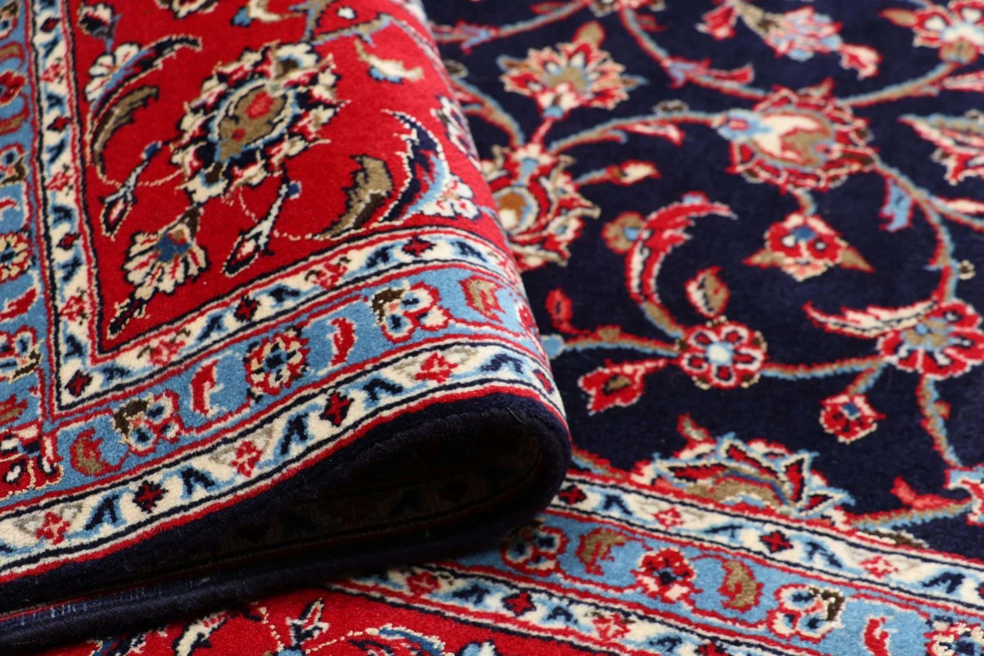 Kashan Persian Rug — hand-knotted, 197 × 299 cm, Wool & Silk