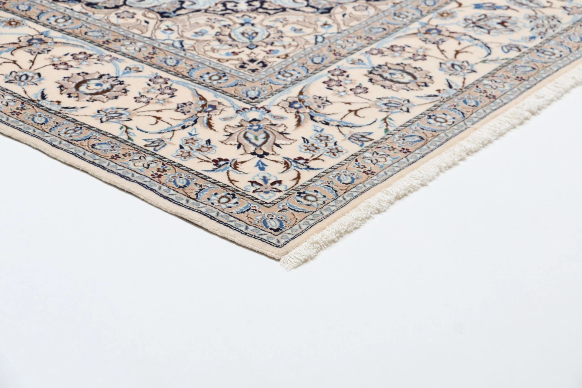 Nain Persian Rug — hand-knotted, 186 × 280 cm, Wool & Silk
