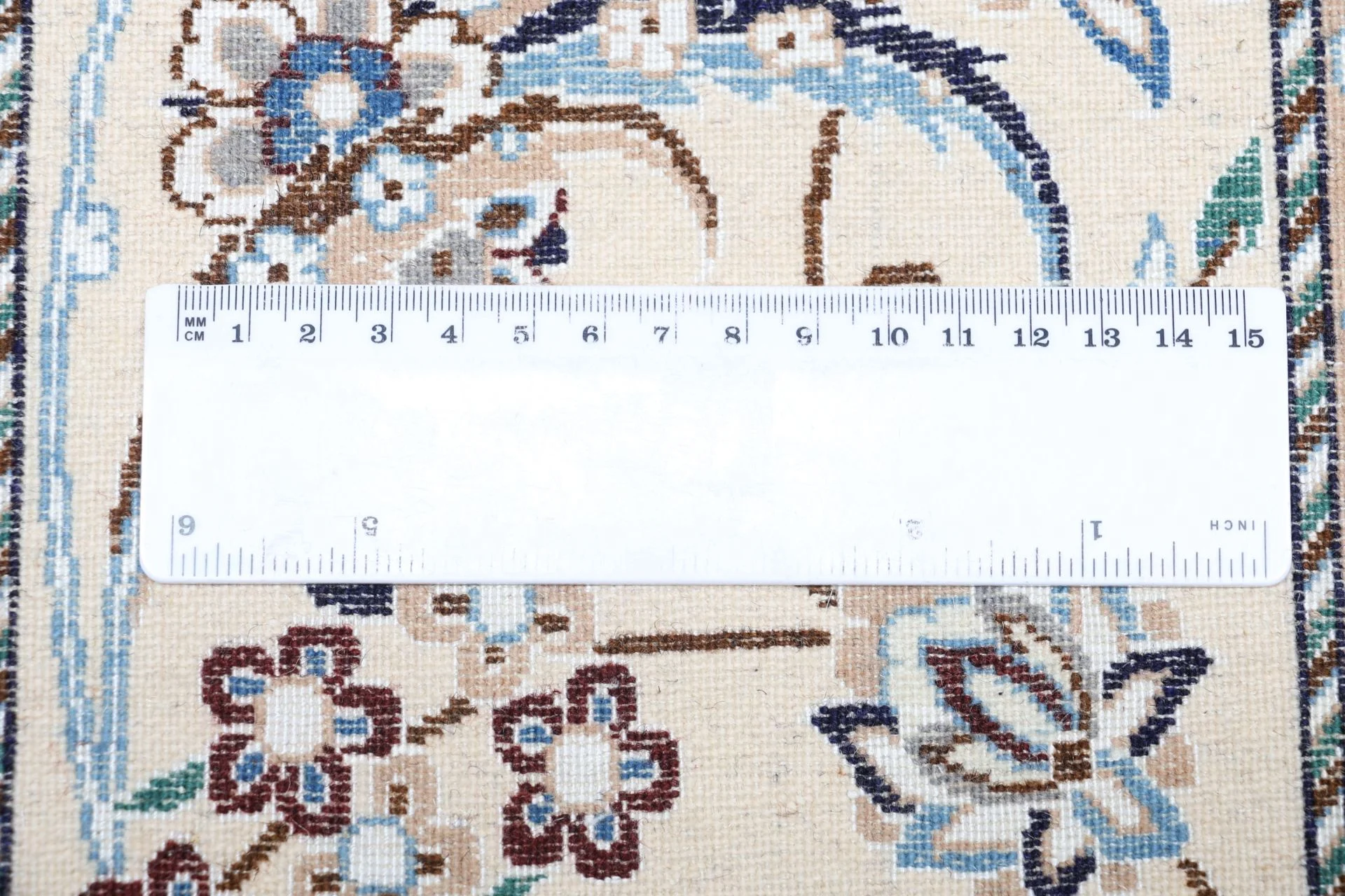 Nain Persian Rug — hand-knotted, 186 × 280 cm, Wool & Silk