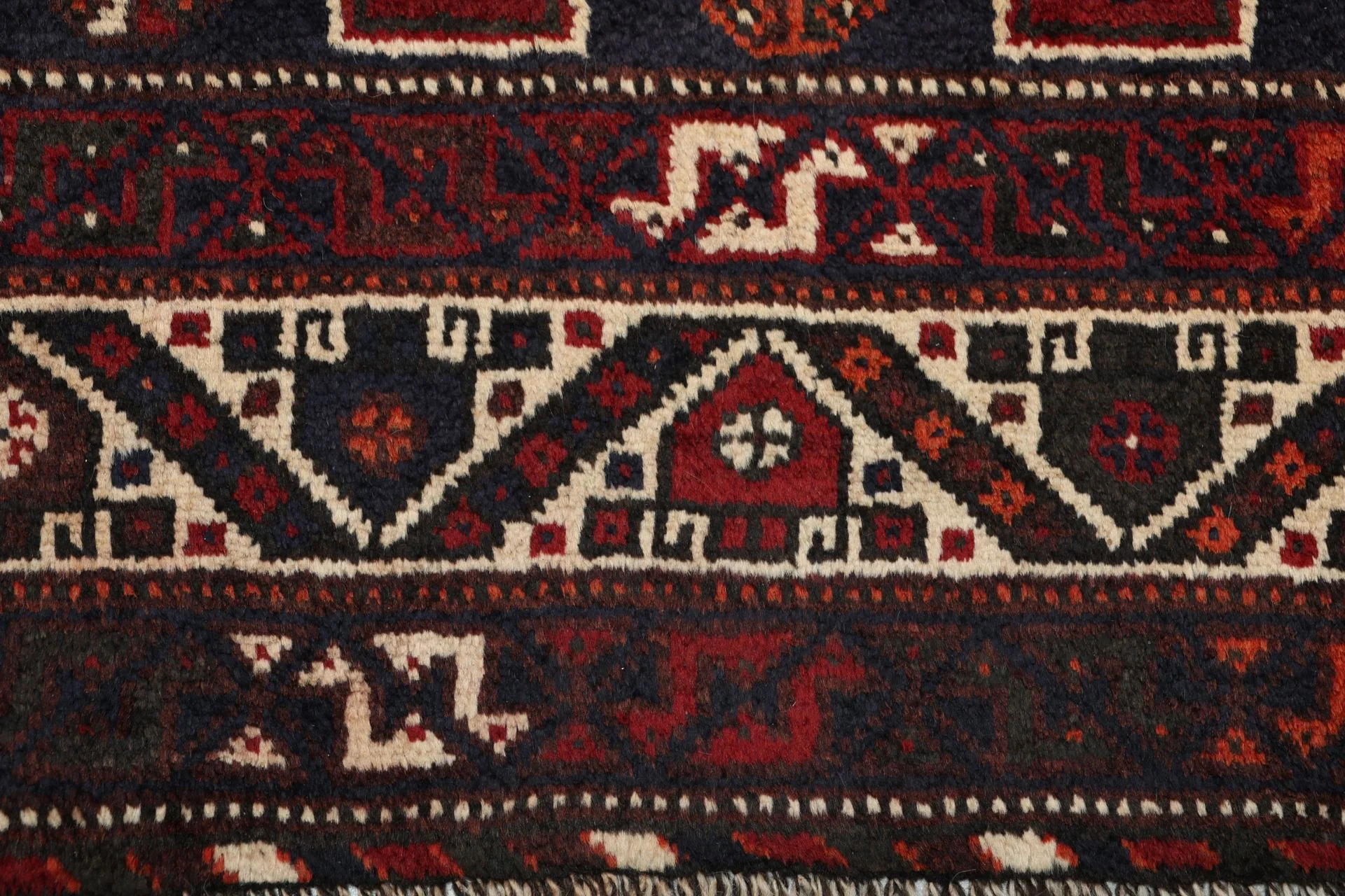 perserteppich-gashghai-230-x-310-cm-schurwolle-handgeknupft-17 Hand-Knotted Wool Qashqai Persian Rug, 230 × 310 cm