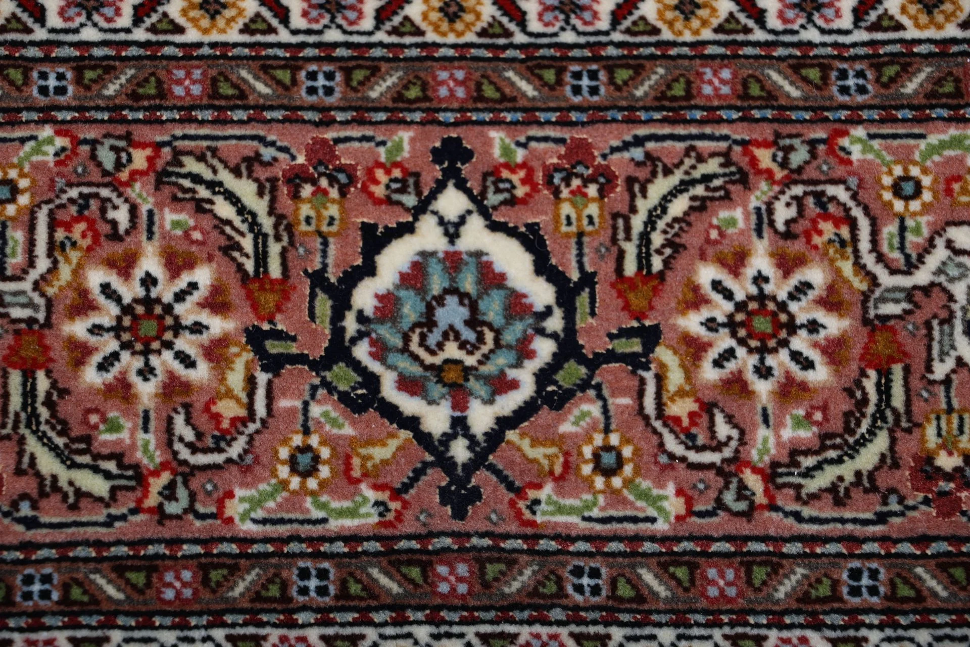 Tabriz Persian Rug 166 × 242 cm, Wool & Silk, hand-knotted