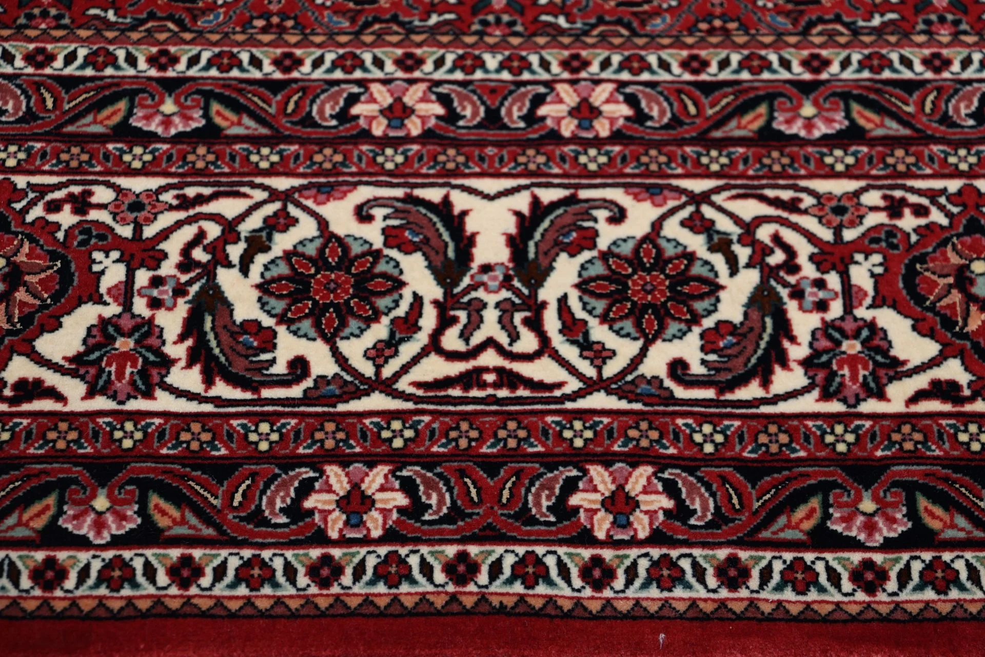 Bijar Persian Rug — hand-knotted, 201 × 262 cm, Wool & Silk
