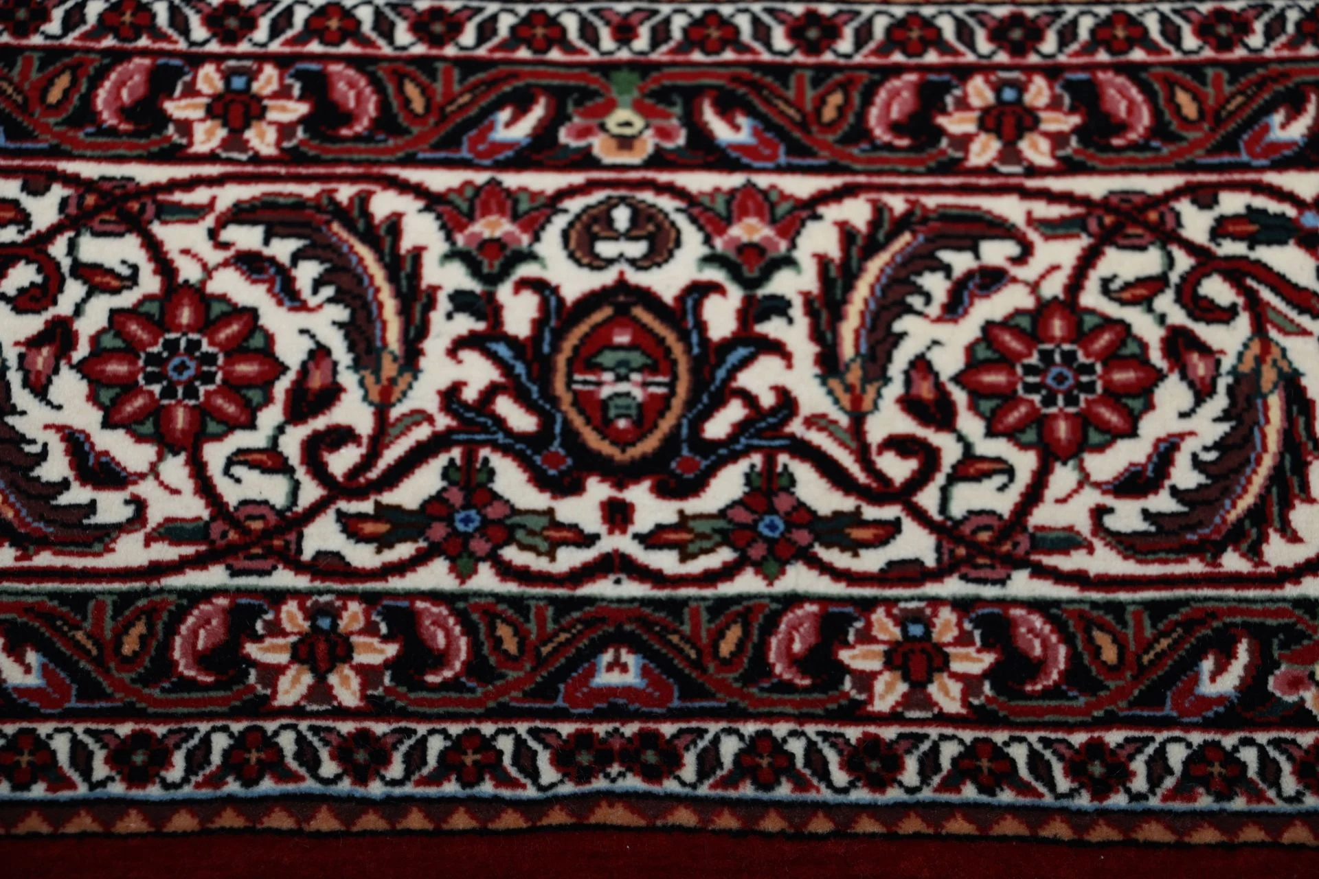 Bijar Persian Rug 207 × 256 cm, Wool & Silk, hand-knotted