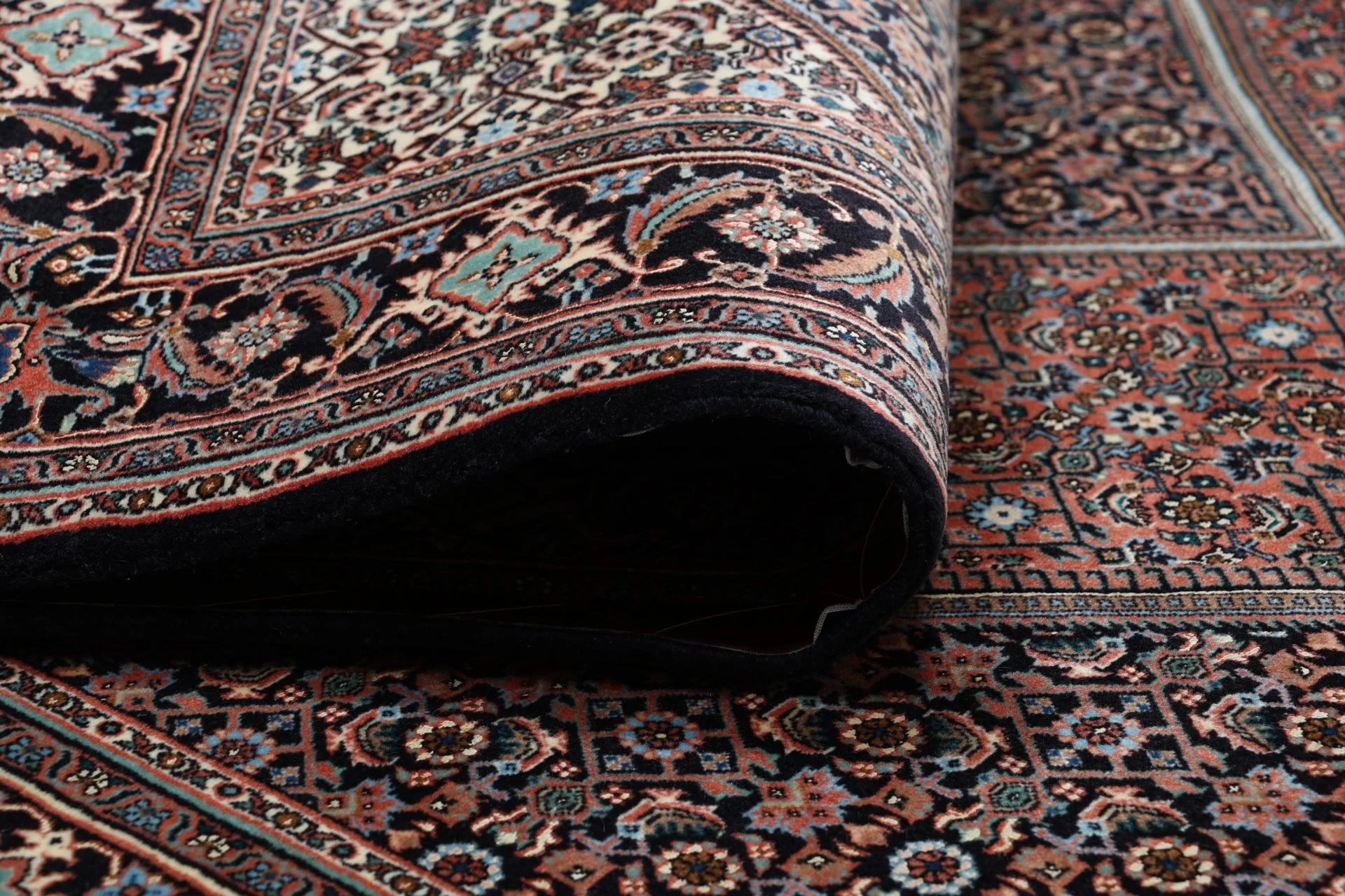 Bijar Persian Rug — hand-knotted, 170 × 240 cm, Wool & Silk