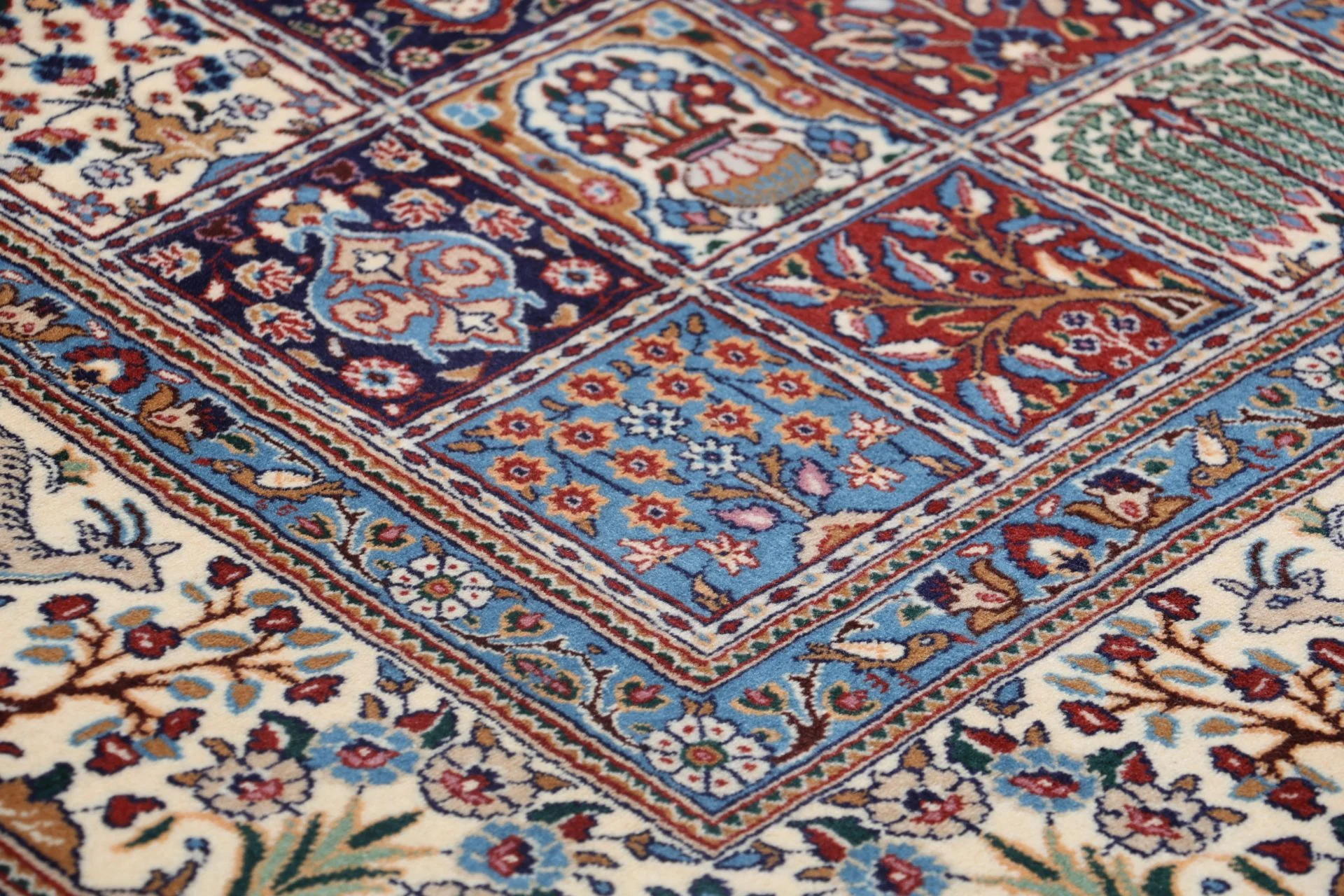 Moud Persian Rug — hand-knotted, 200 × 297 cm, Wool & Silk