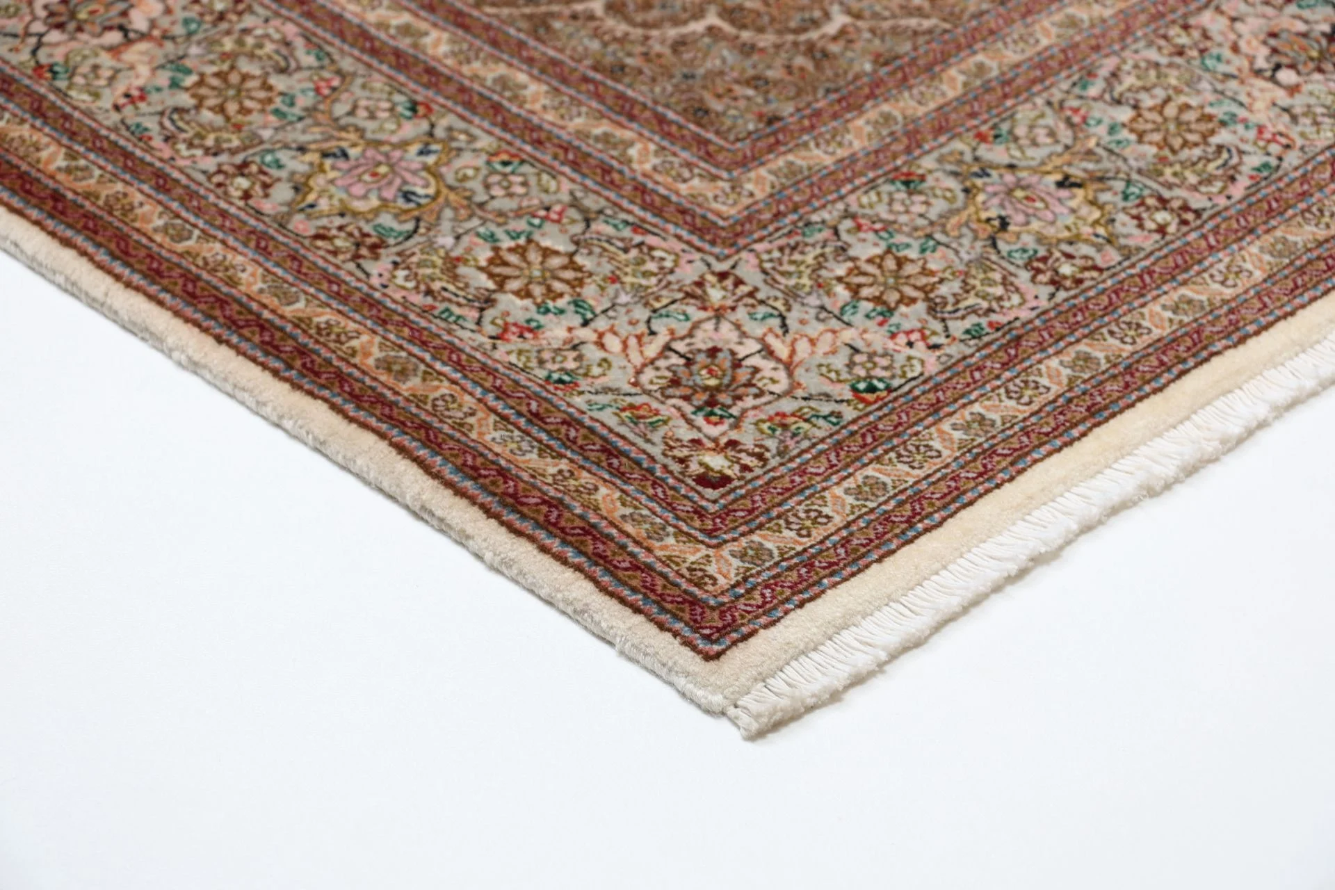 Tabriz Persian Rug 177 × 247 cm, Wool & Silk, hand-knotted