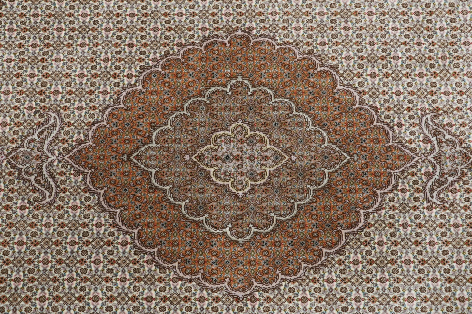 Tabriz Persian Rug 177 × 247 cm, Wool & Silk, hand-knotted