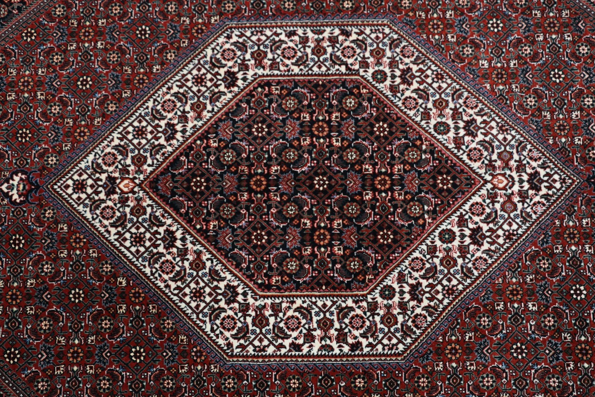 Bijar Persian Rug 170 × 243 cm, Wool & Silk, hand-knotted