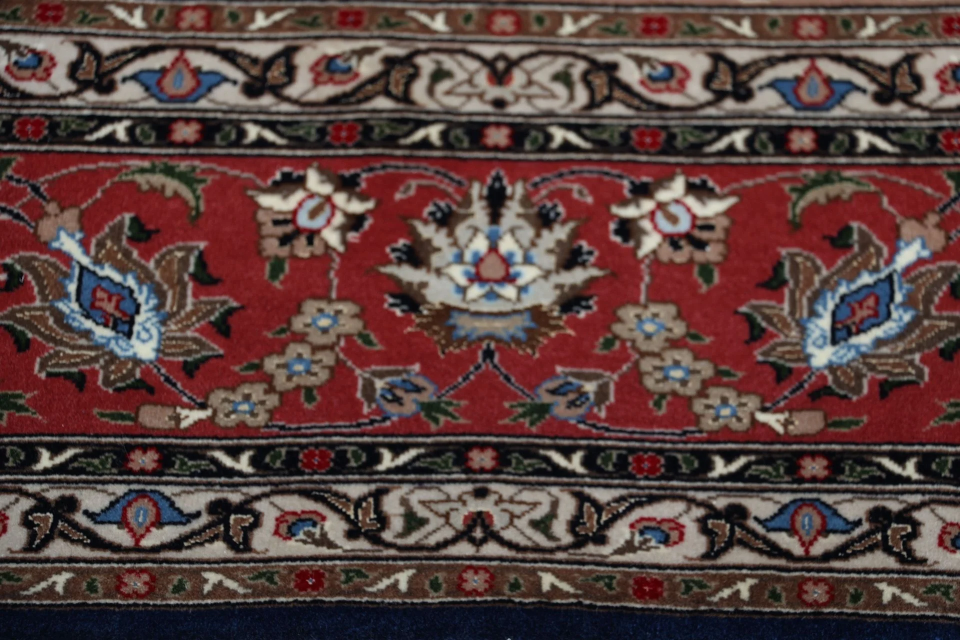 perserteppich-tabriz-200-x-248-cm-schurwolle-seide-handgeknupft-43 Tabriz Persian Rug — hand-knotted, 200 × 248 cm, Wool & Silk