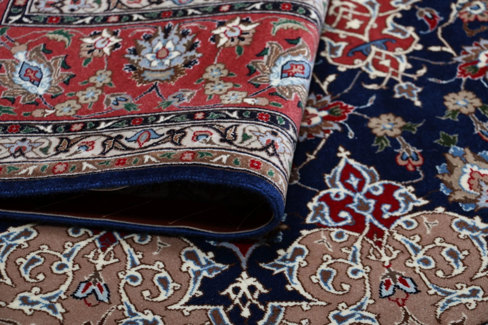 perserteppich-tabriz-200-x-248-cm-schurwolle-seide-handgeknupft-48 Tabriz Persian Rug — hand-knotted, 200 × 248 cm, Wool & Silk