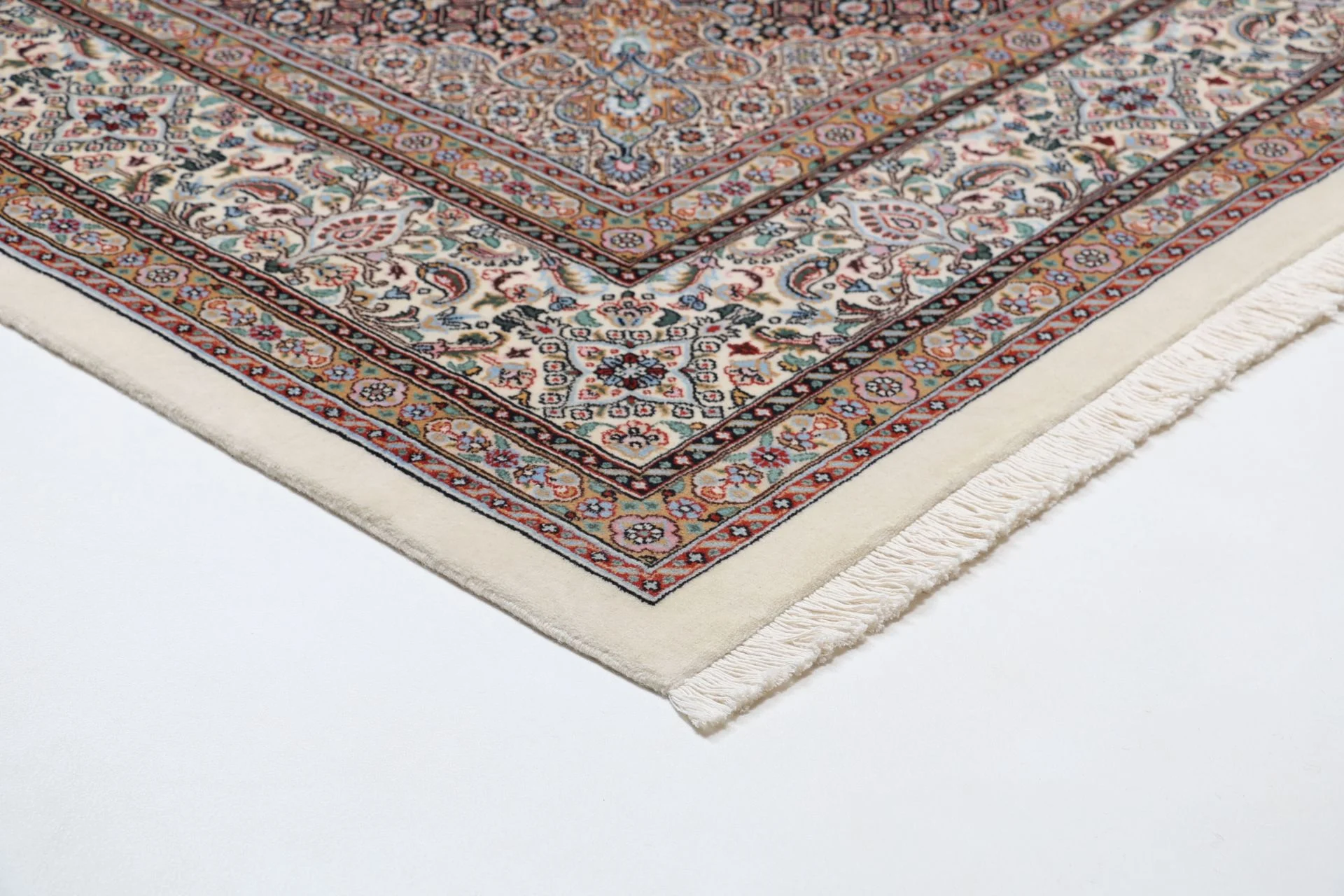 Moud Persian Rug 253 × 350 cm, Wool, hand-knotted