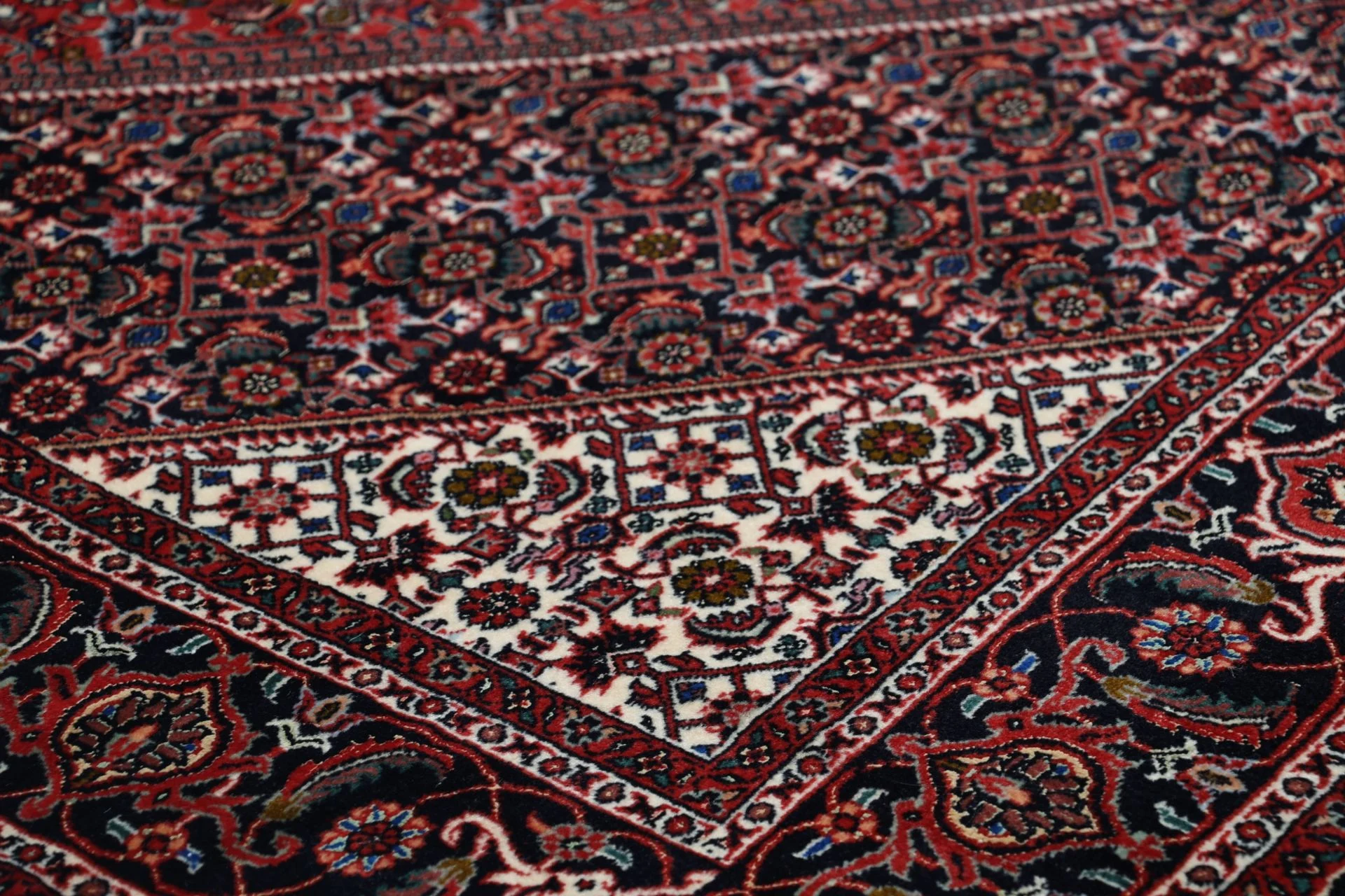 perserteppich-bidjar-170-x-253-cm-schurwolle-seide-handgeknupft-33 Bijar Persian Rug 170 × 253 cm, Wool & Silk, hand-knotted