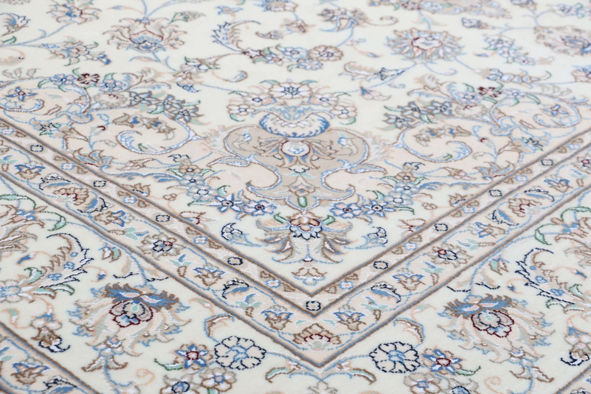 Hand-Knotted Wool Nain Persian Rug, 250 × 305 cm
