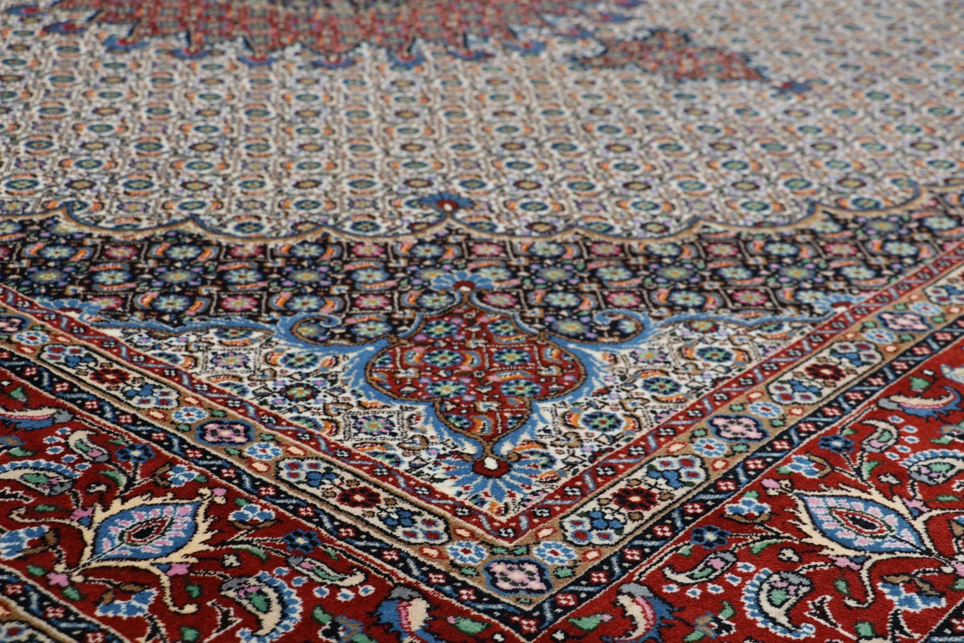 Moud Persian Rug 253 × 300 cm, Wool, hand-knotted