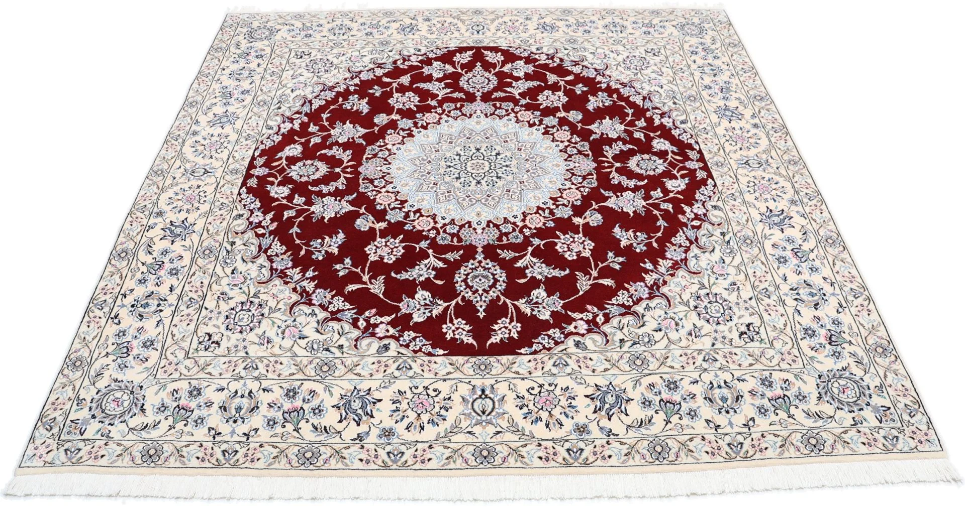 perserteppich-nain-200-x-210-cm-schurwolle-und-seide-handgeknupft-36 Nain Persian Rug 200 × 210 cm, Wool & Silk, hand-knotted