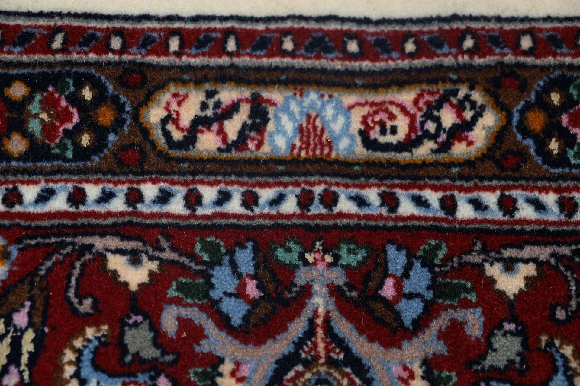 perserteppich-moud-197-x-300-cm-schurwolle-seide-handgeknupft-22 Moud Persian Rug 197 × 300 cm, Wool & Silk, hand-knotted