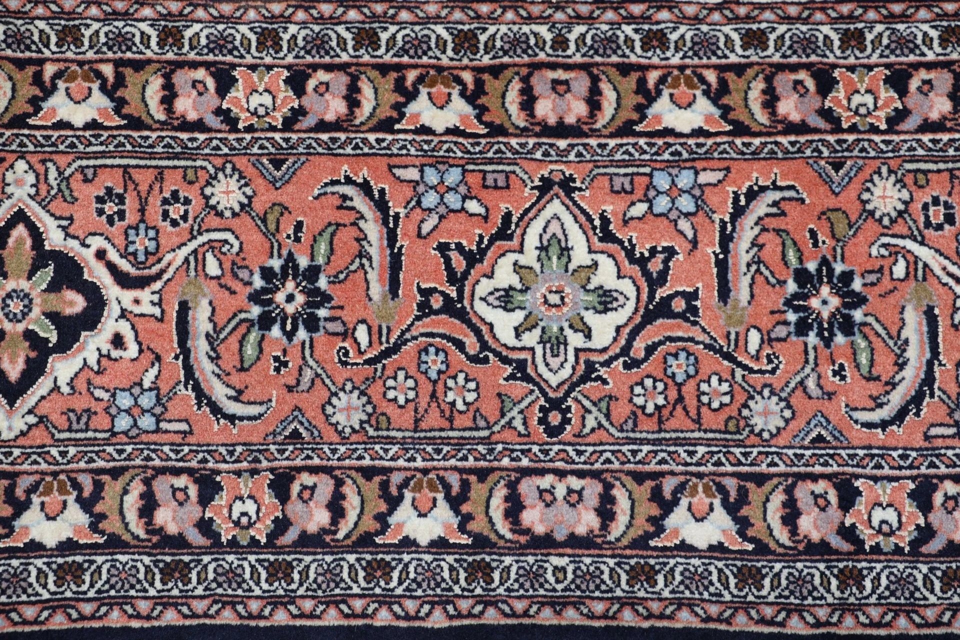 Hand-Knotted Wool Bijar Persian Rug, 250 × 320 cm