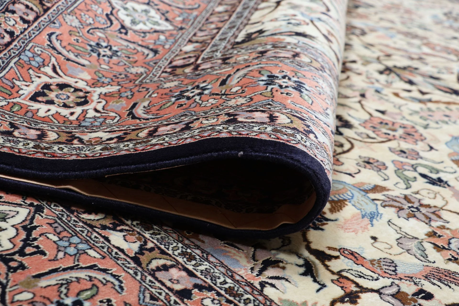 Hand-Knotted Wool Bijar Persian Rug, 250 × 320 cm