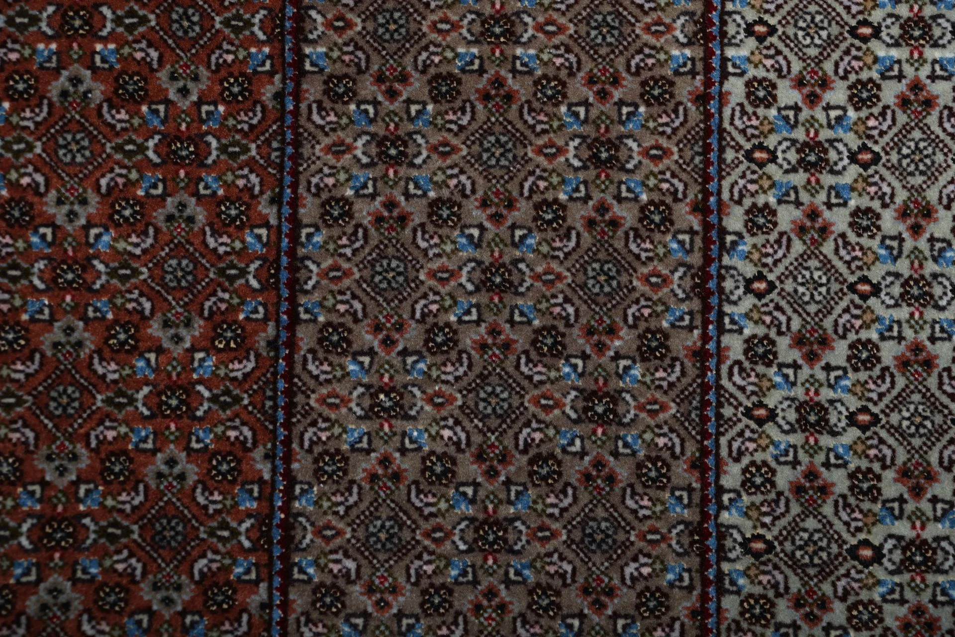 perserteppich-tabriz-210-x-255-cm-schurwolle-seide-handgeknupft-8 Hand-Knotted Wool & Silk Tabriz Persian Rug, 210 × 255 cm