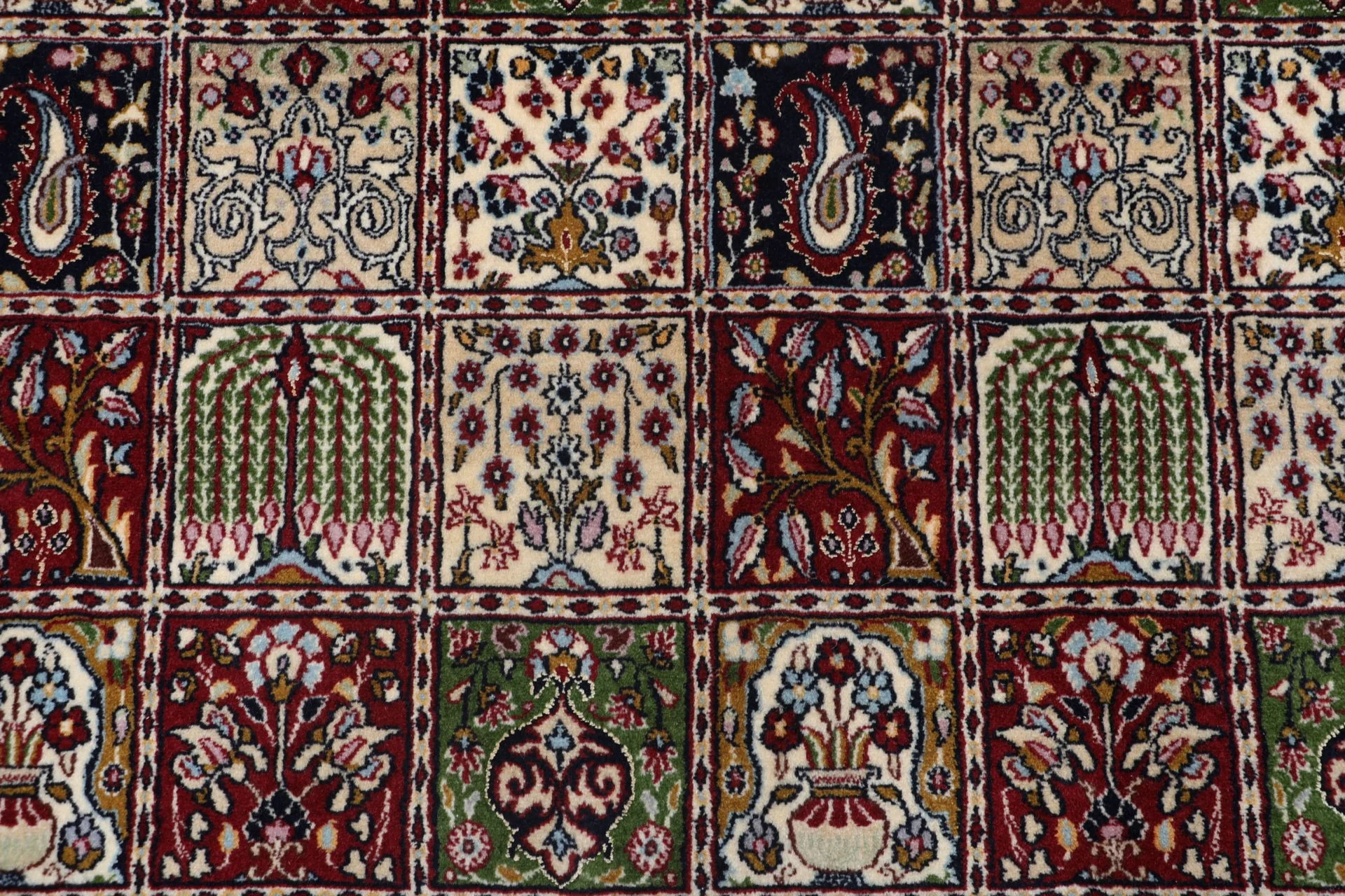 Hand-Knotted Wool Moud Persian Rug, 197 × 306 cm