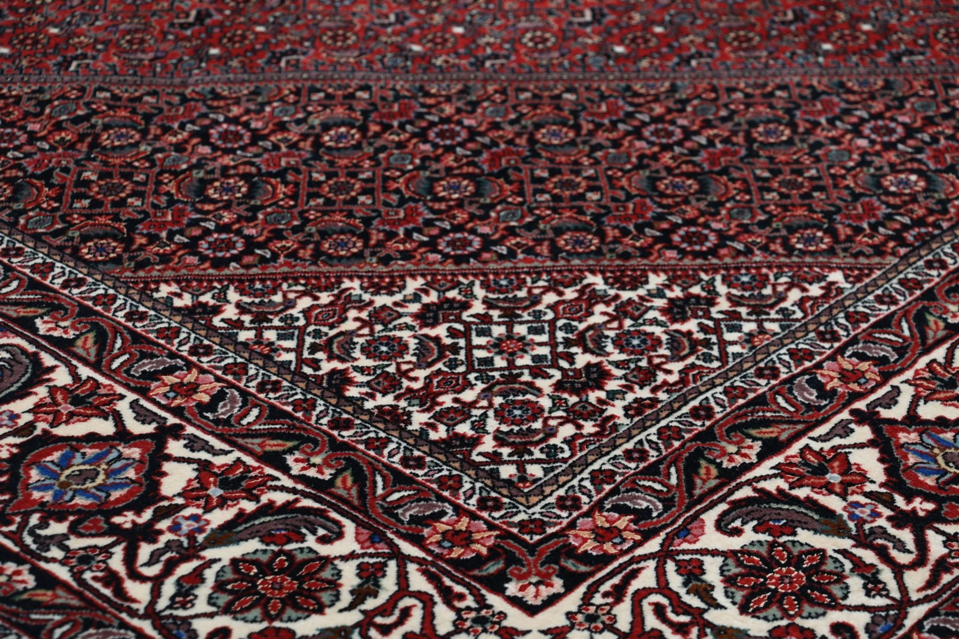 perserteppich-bidjar-203-x-280-cm-schurwolle-seide-handgeknupft-11 Bijar Persian Rug 203 × 280 cm, Wool & Silk, hand-knotted