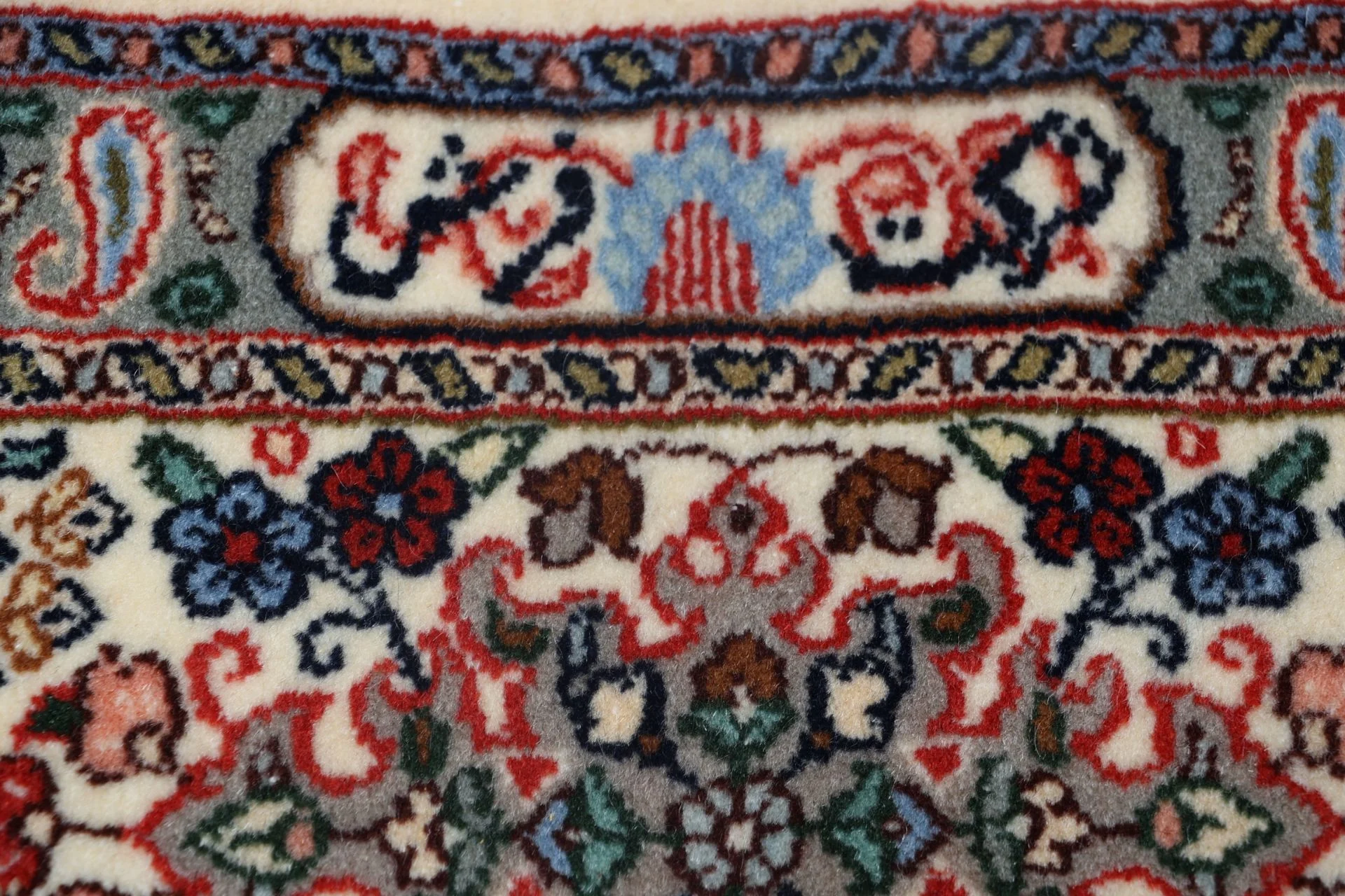 perserteppich-moud-202-x-295-cm-schurwolle-und-seide-handgeknupft-33 Moud Persian Rug 202 × 295 cm, Wool & Silk, hand-knotted