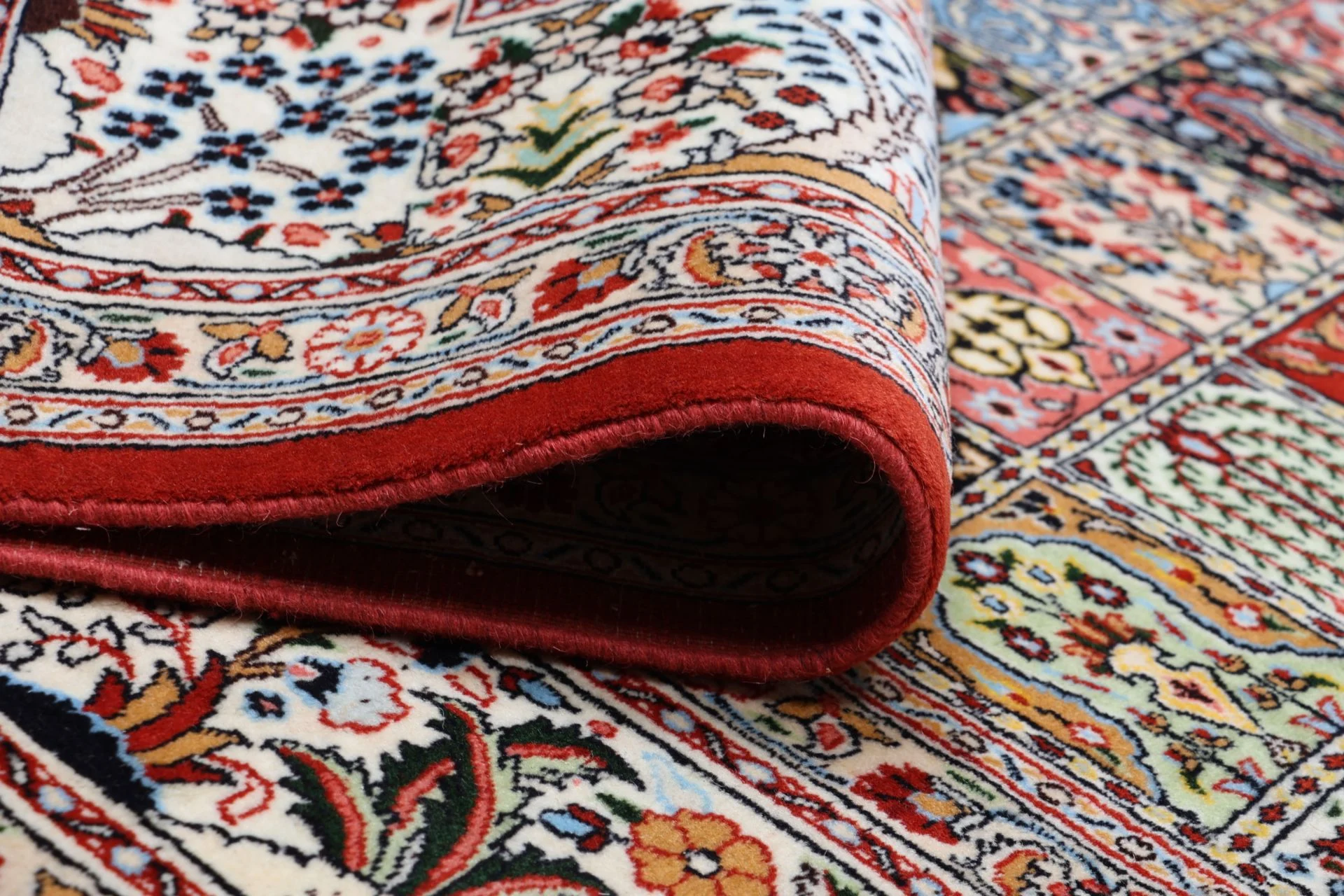 Hand-Knotted Wool Moud Persian Rug, 200 × 300 cm