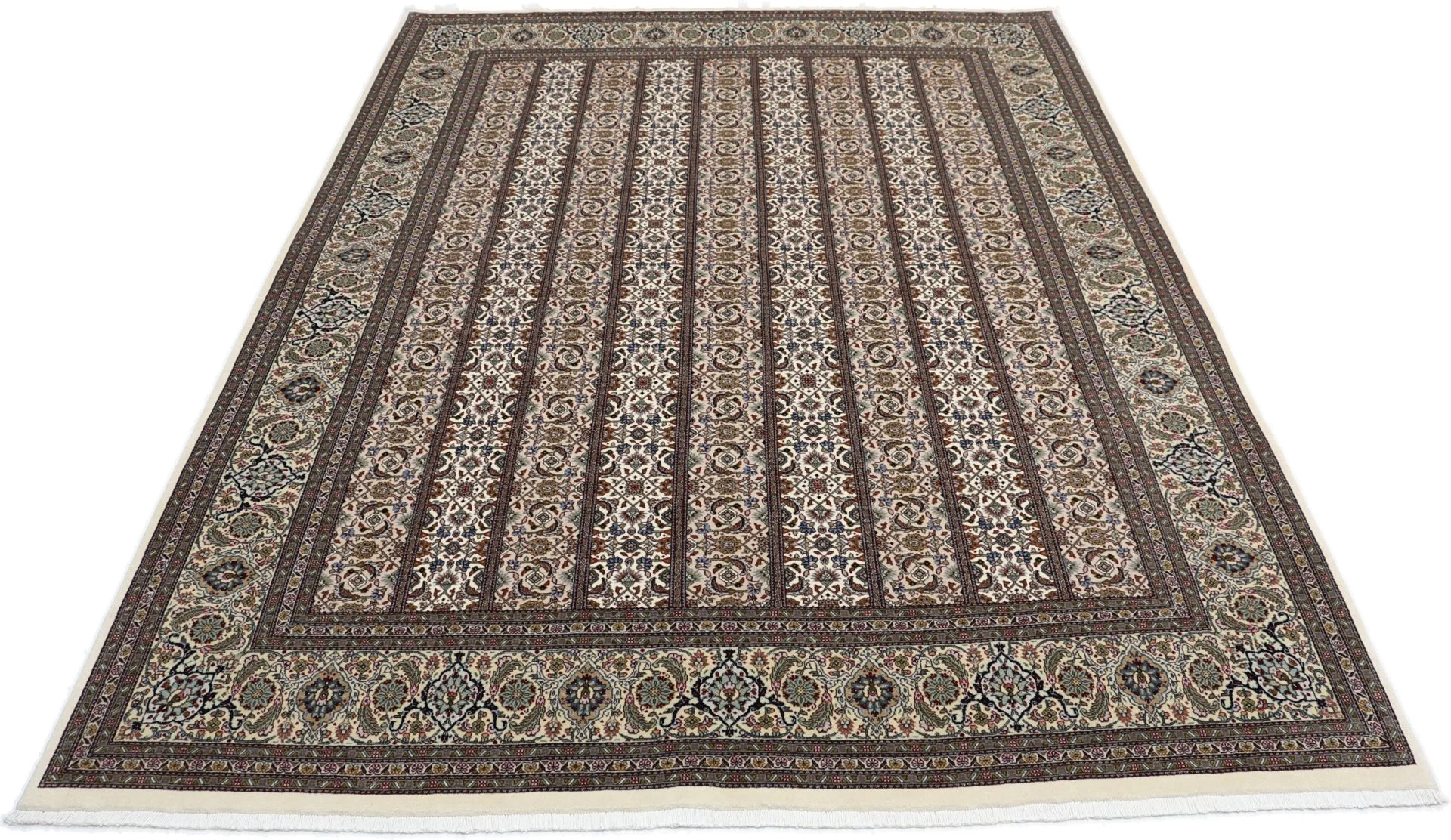 perserteppich-tabriz-193-x-253-cm-schurwolle-seide-handgeknupft-17 Hand-Knotted Wool & Silk Tabriz Persian Rug, 193 × 253 cm
