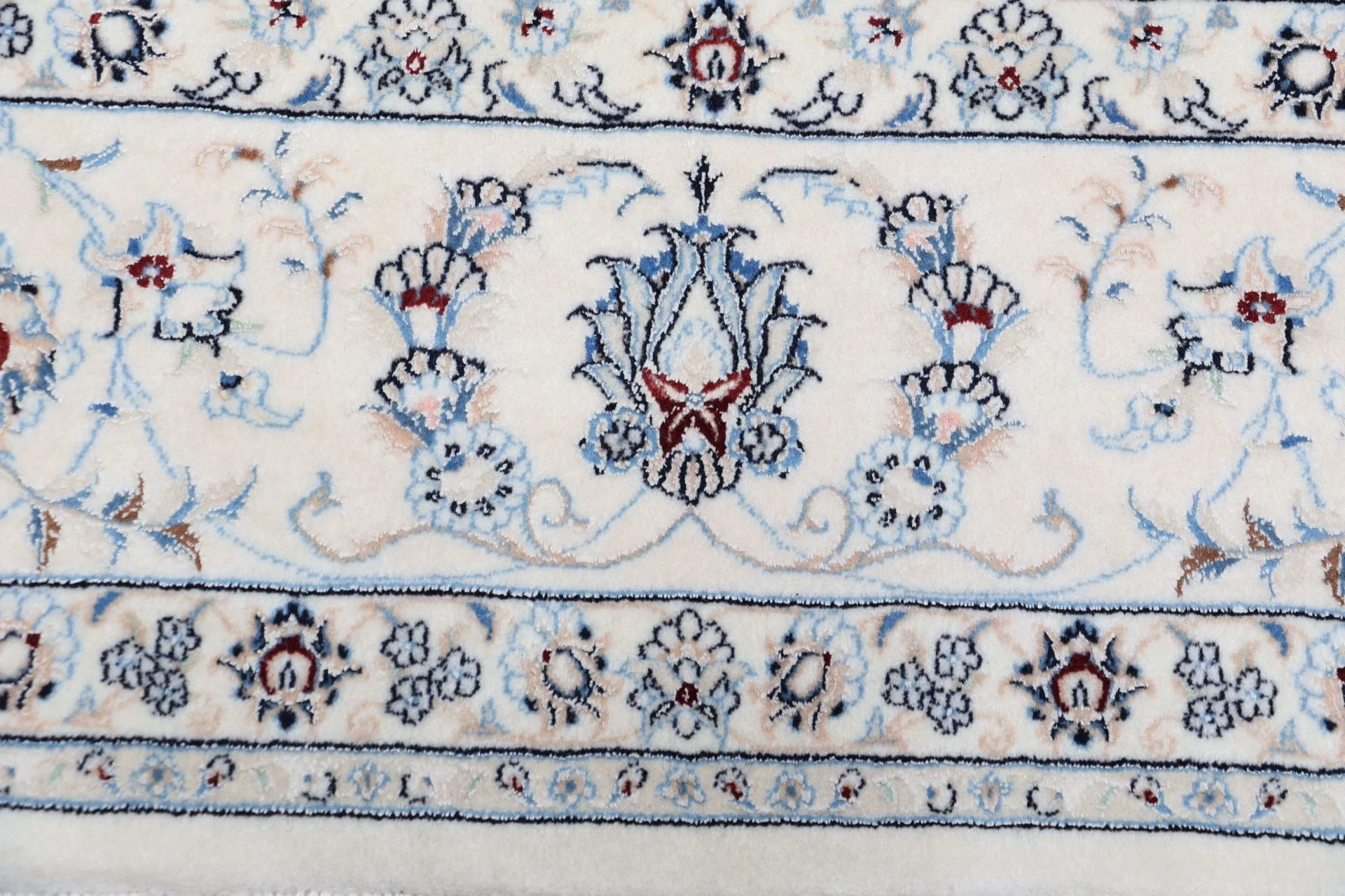 Nain Persian Rug 200 × 249 cm, Wool & Silk, hand-knotted