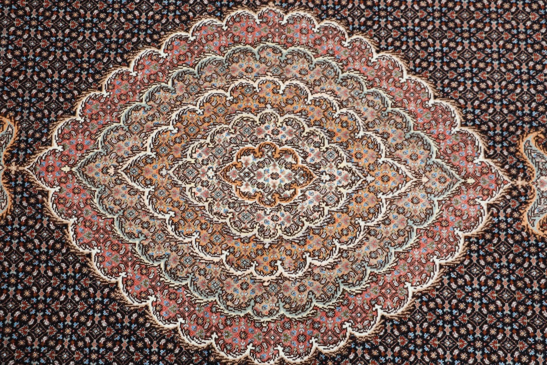 perserteppich-tabriz-170-x-240-cm-schurwolle-seide-handgeknupft-37 Tabriz Persian Rug 170 × 240 cm, Wool & Silk, hand-knotted
