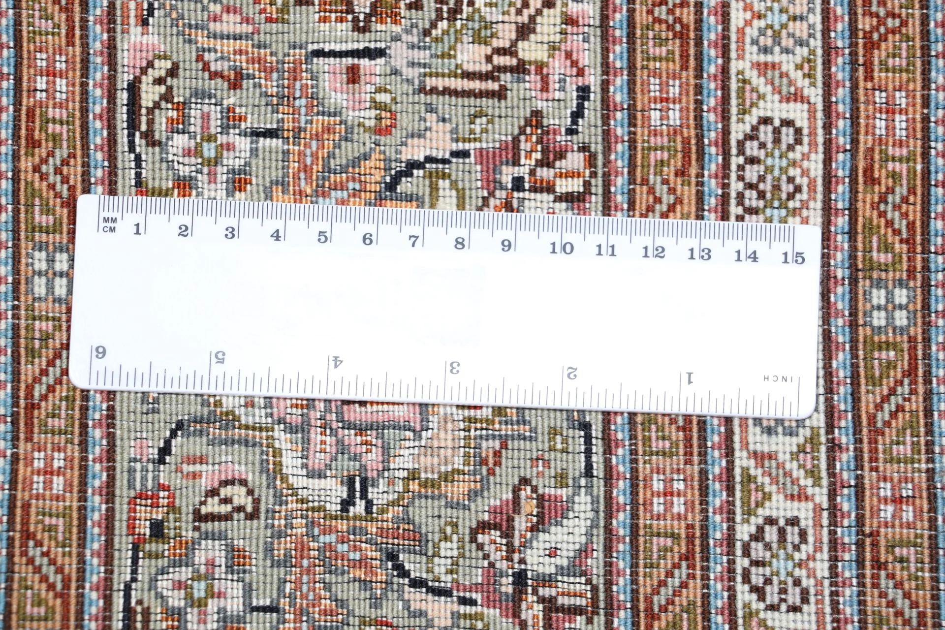 perserteppich-tabriz-170-x-240-cm-schurwolle-seide-handgeknupft-40 Tabriz Persian Rug 170 × 240 cm, Wool & Silk, hand-knotted