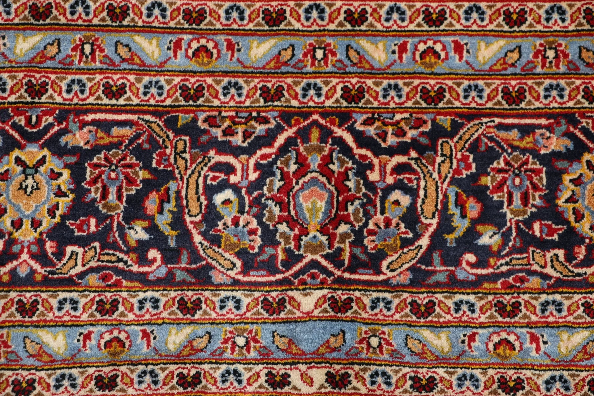 Kashan Persian Rug 253 × 385 cm, Wool, hand-knotted