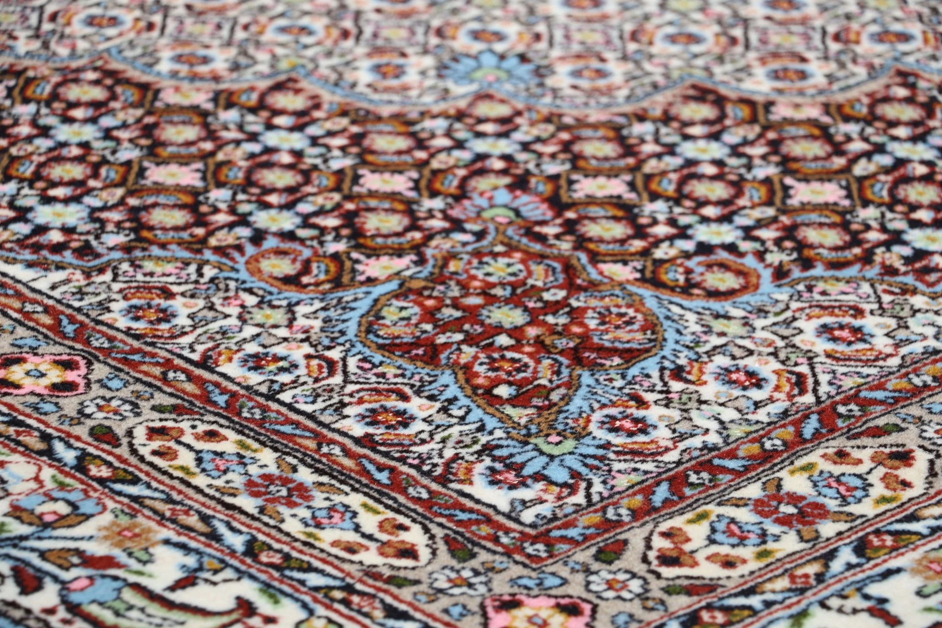 Moud Persian Rug — hand-knotted, 250 × 345 cm, Wool