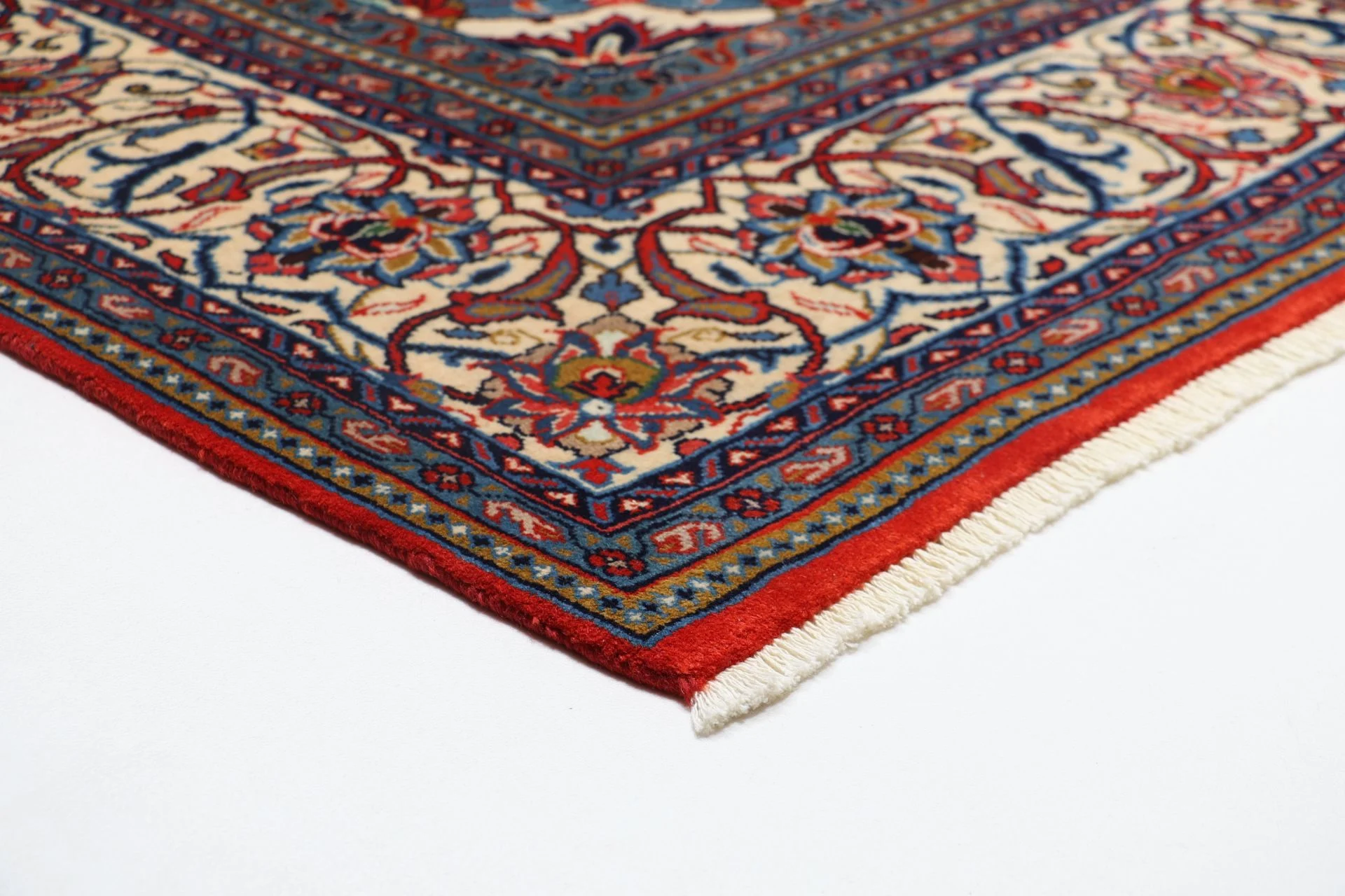 Hand-Knotted Wool Sarouk Persian Rug, 247 × 341 cm