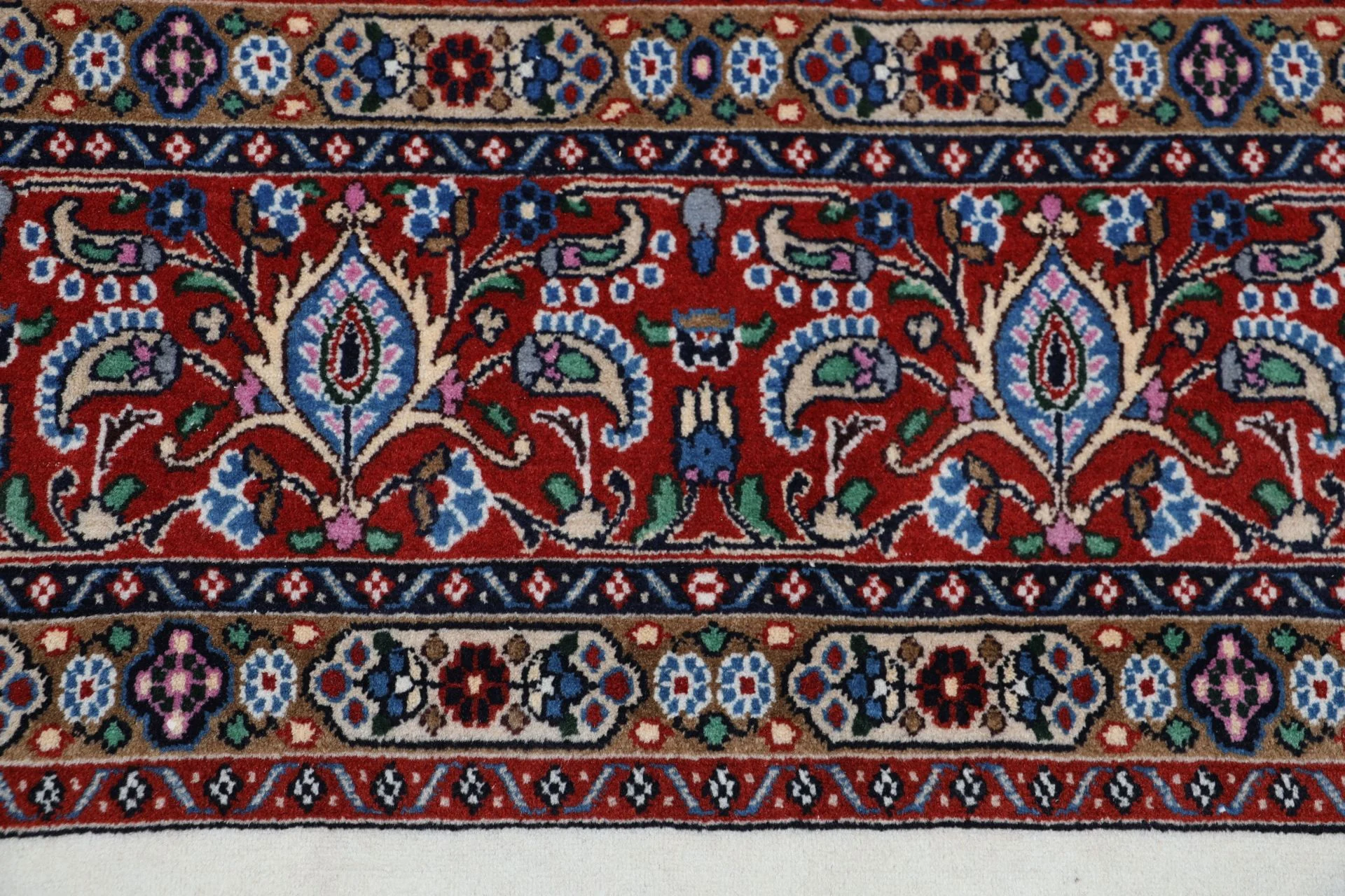 Moud Persian Rug — hand-knotted, 250 × 295 cm, Wool