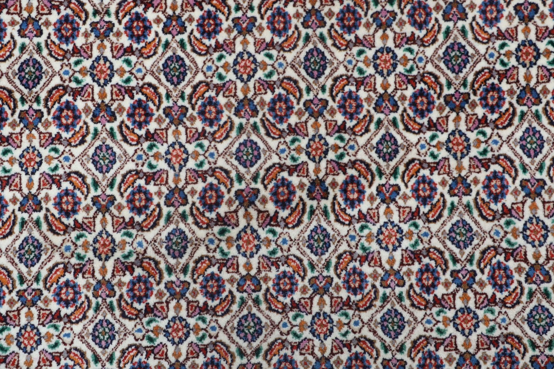 Hand-Knotted Wool Moud Persian Rug, 206 × 293 cm