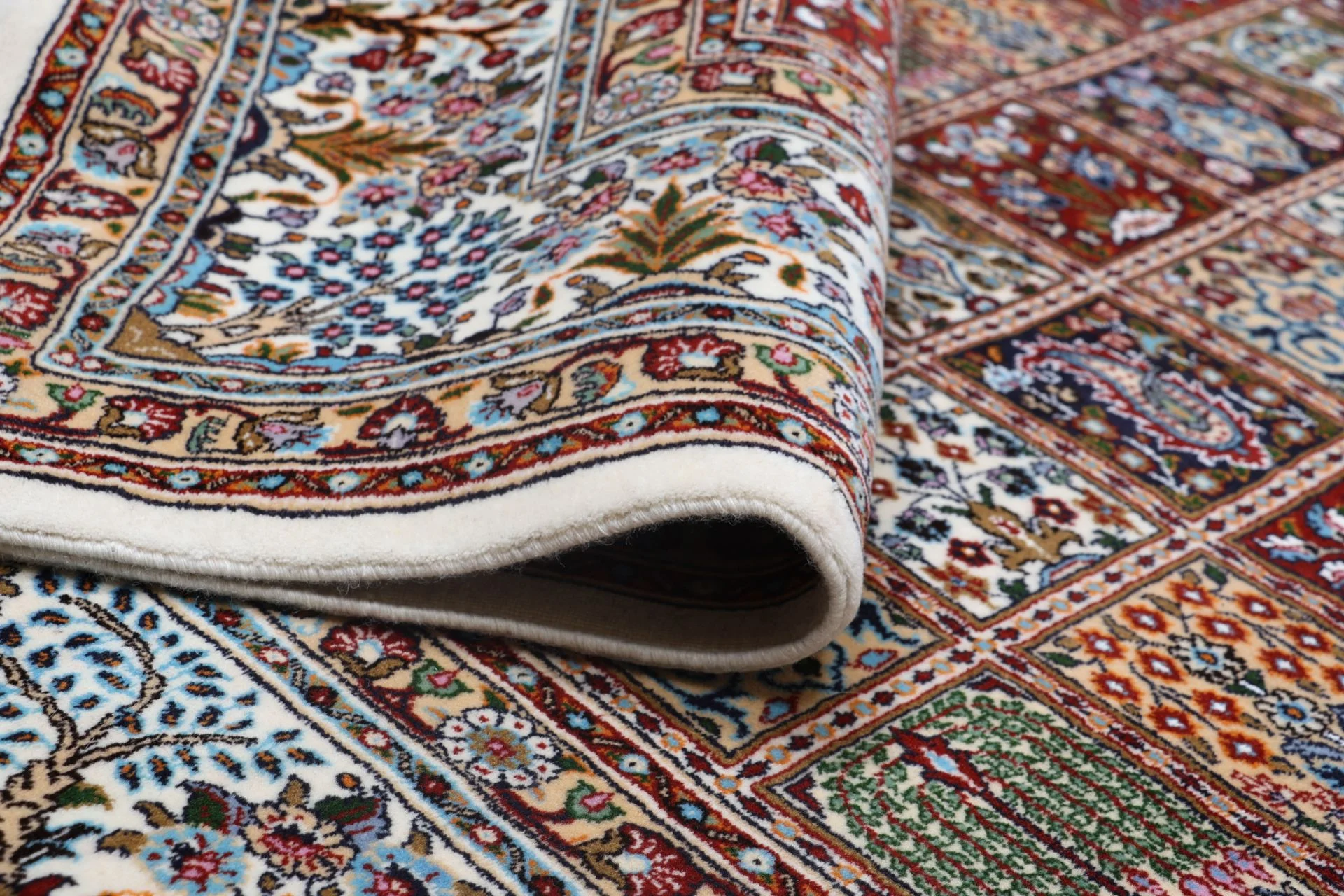 Moud Persian Rug 200 × 302 cm, Wool, hand-knotted