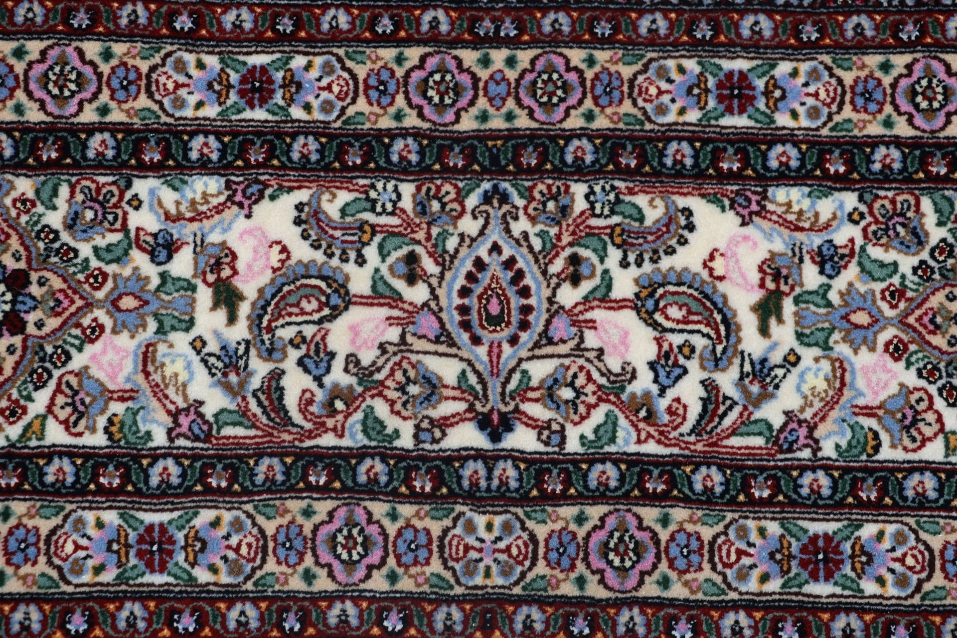 Moud Persian Rug 200 × 300 cm, Wool, hand-knotted