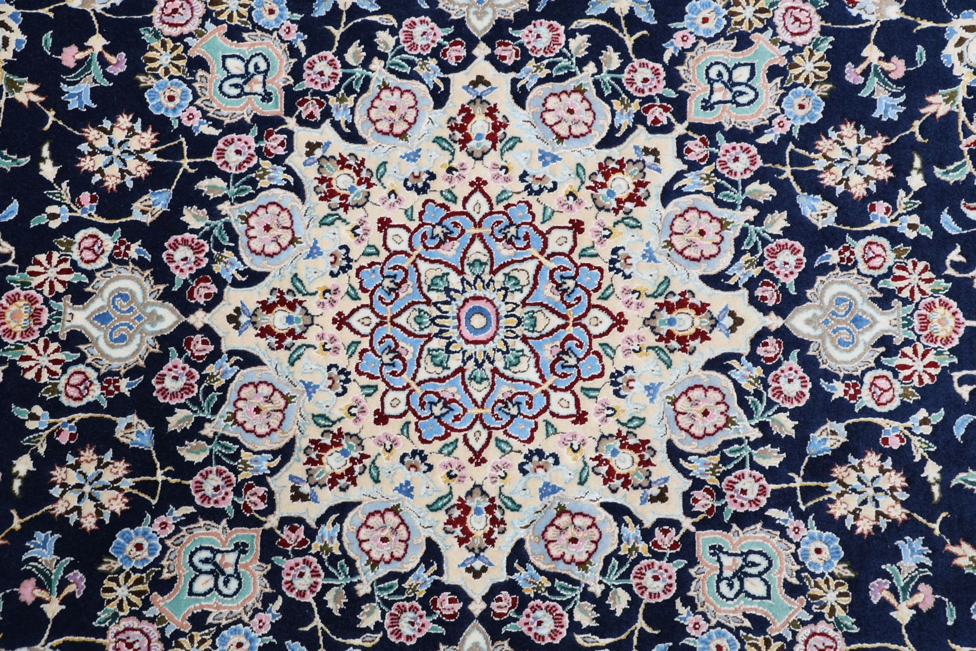 Nain Persian Rug — hand-knotted, 168 × 238 cm, Wool & Silk