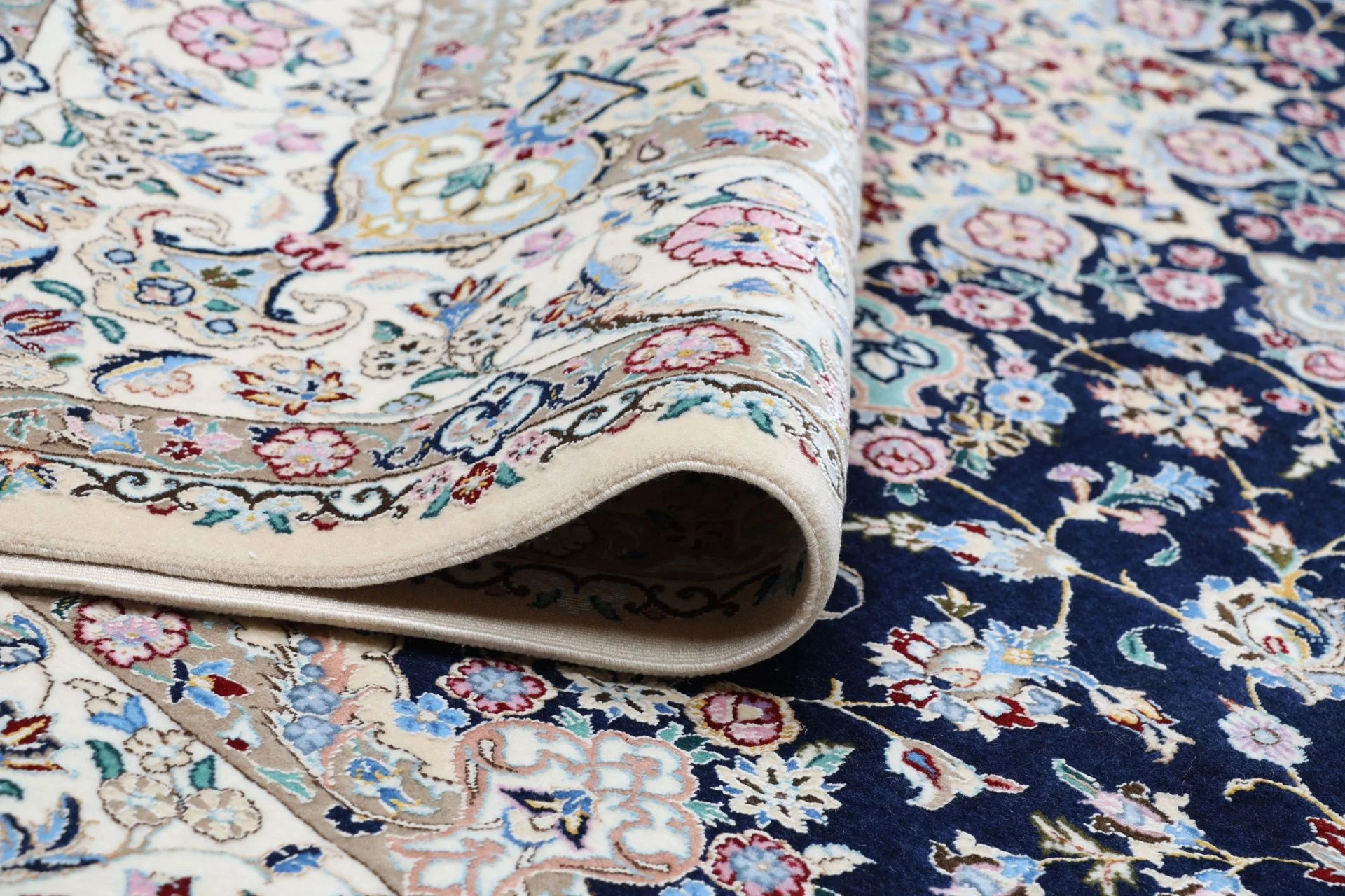 Nain Persian Rug — hand-knotted, 168 × 238 cm, Wool & Silk